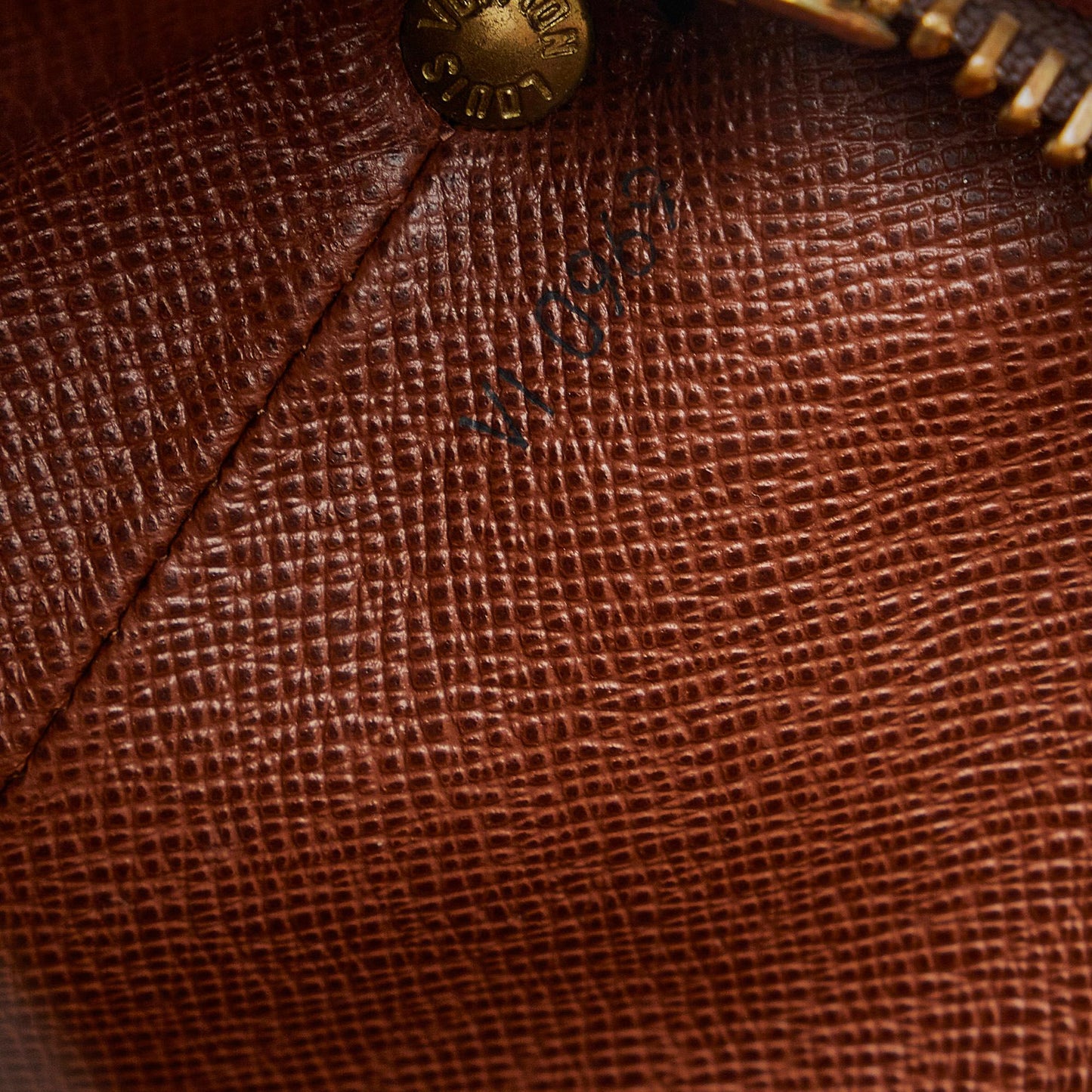 Louis Vuitton Monogram Drouot (SHG-fPgEYg)