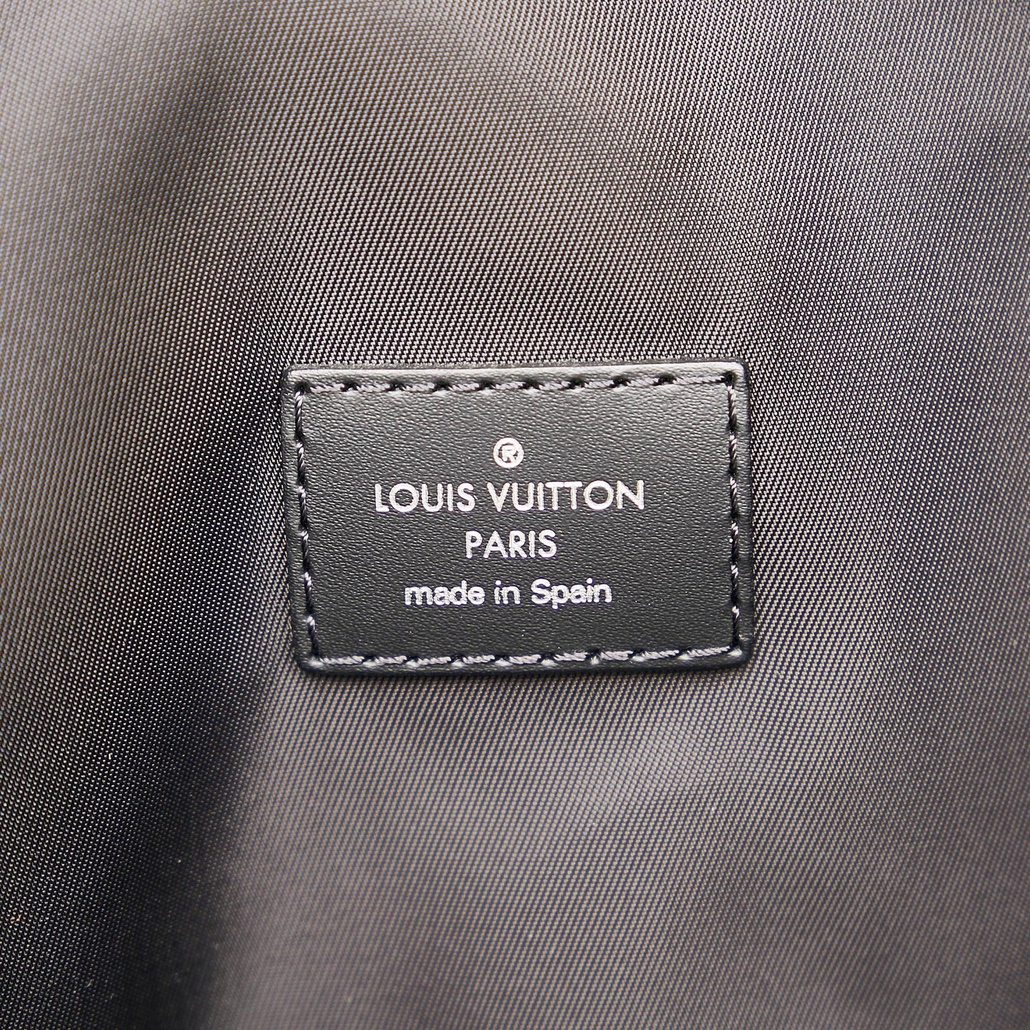 Louis Vuitton Monogram Eclipse Cabas Light (SHG-34152)