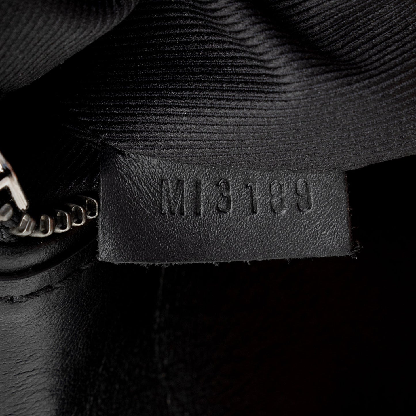 Louis Vuitton Monogram Eclipse Discovery MM Bumbag