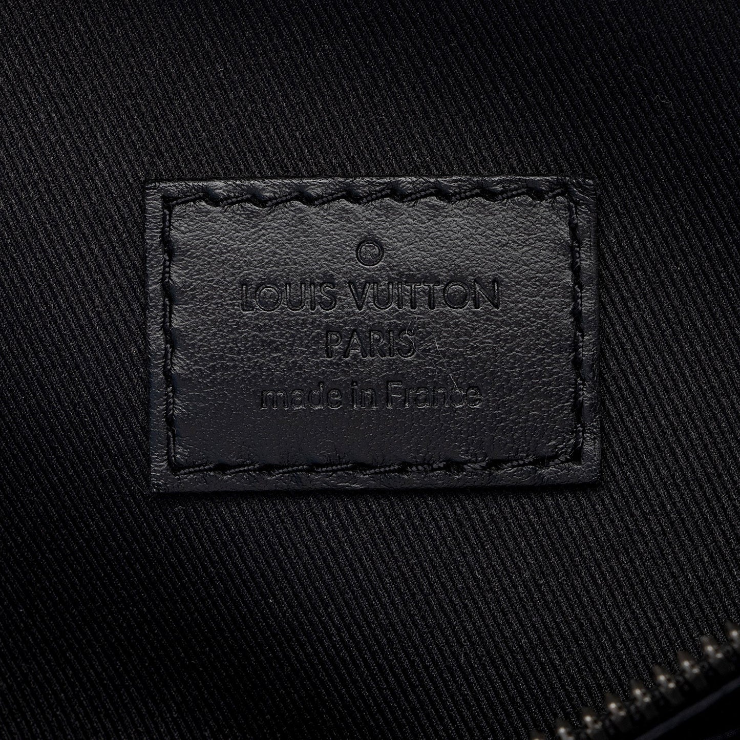 Louis Vuitton Monogram Eclipse Discovery MM Bumbag