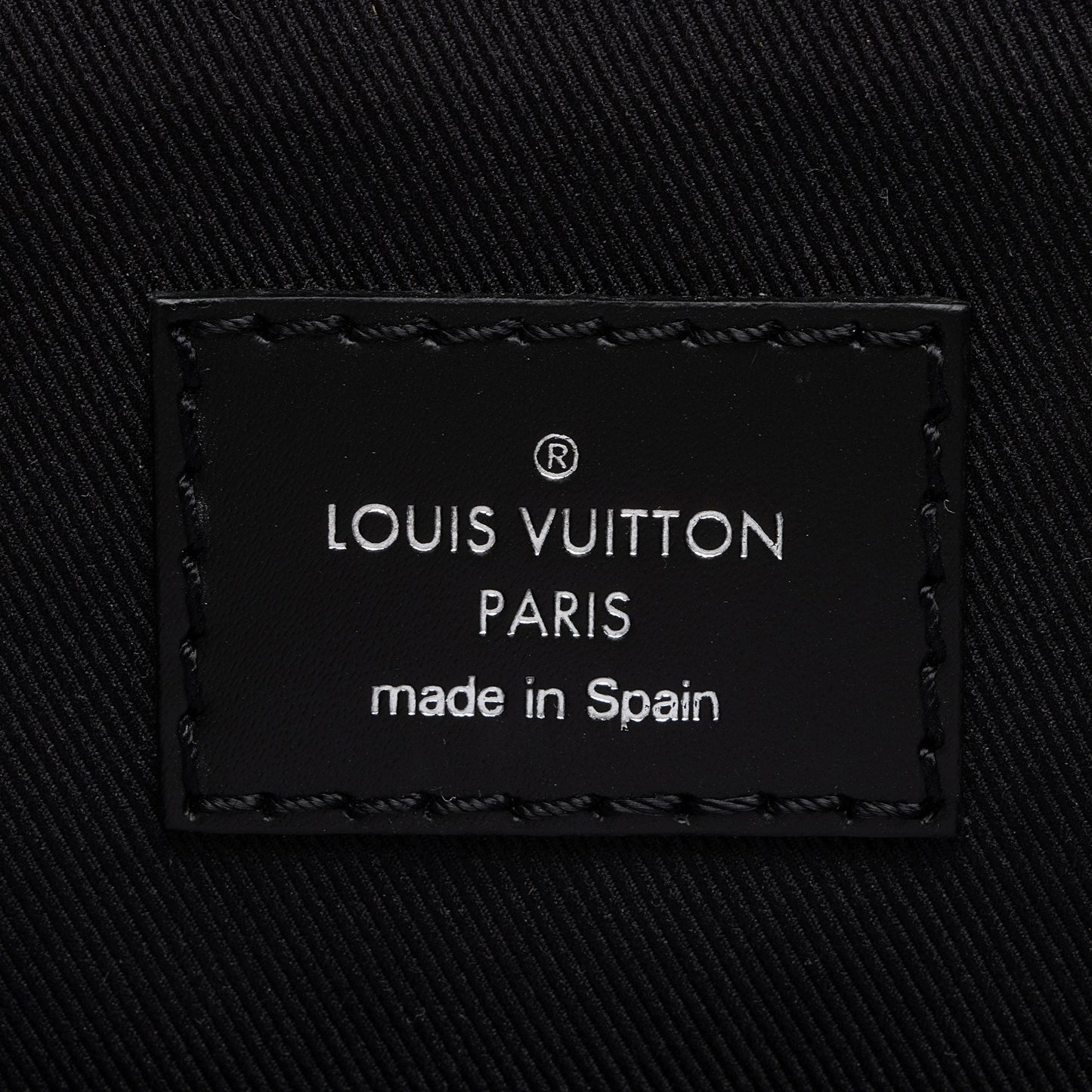 Louis Vuitton Monogram Eclipse District PM Messenger (SHF-vwUUWv)
