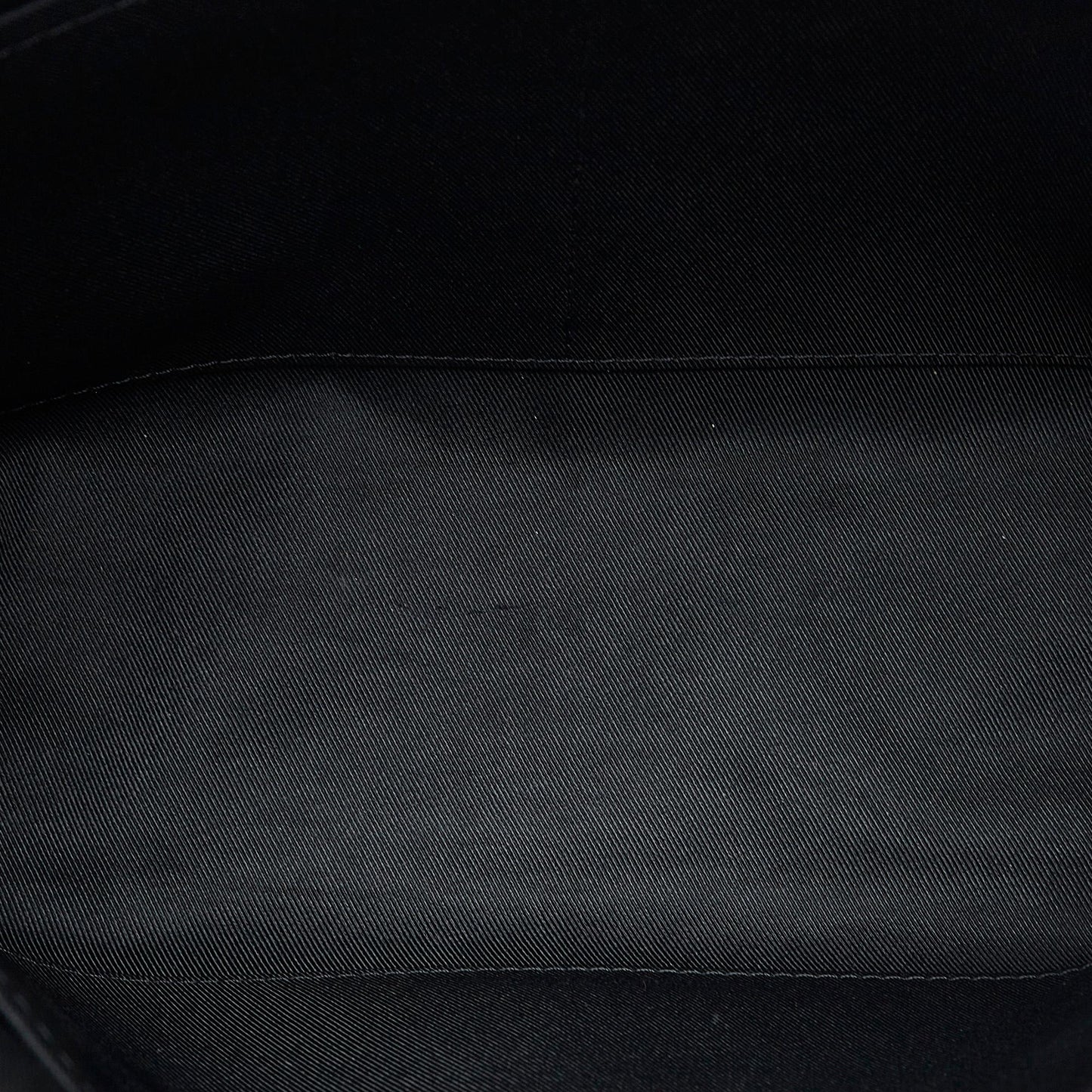 Louis Vuitton Monogram Eclipse Explorer PM (SHG-rAPfvW)