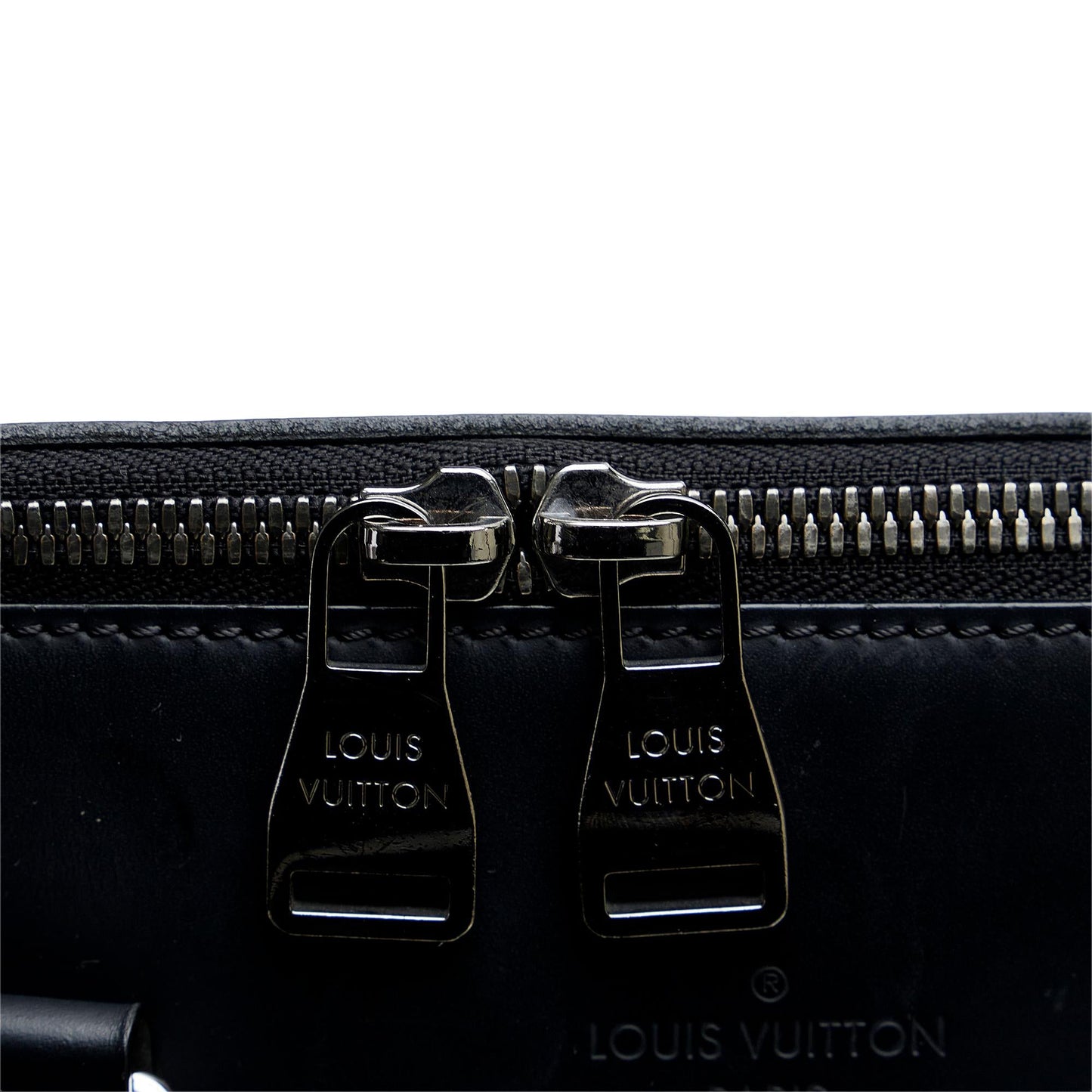 Louis Vuitton Monogram Eclipse Explorer (SHG-uvoKtn)