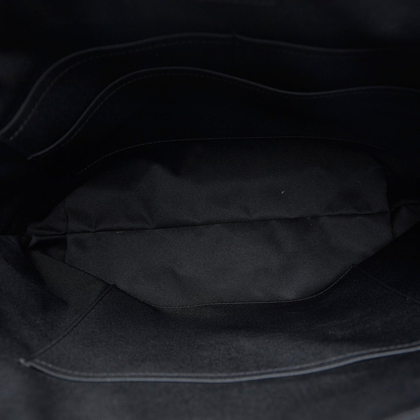 Louis Vuitton Monogram Eclipse Explorer (SHG-XsRsmO)