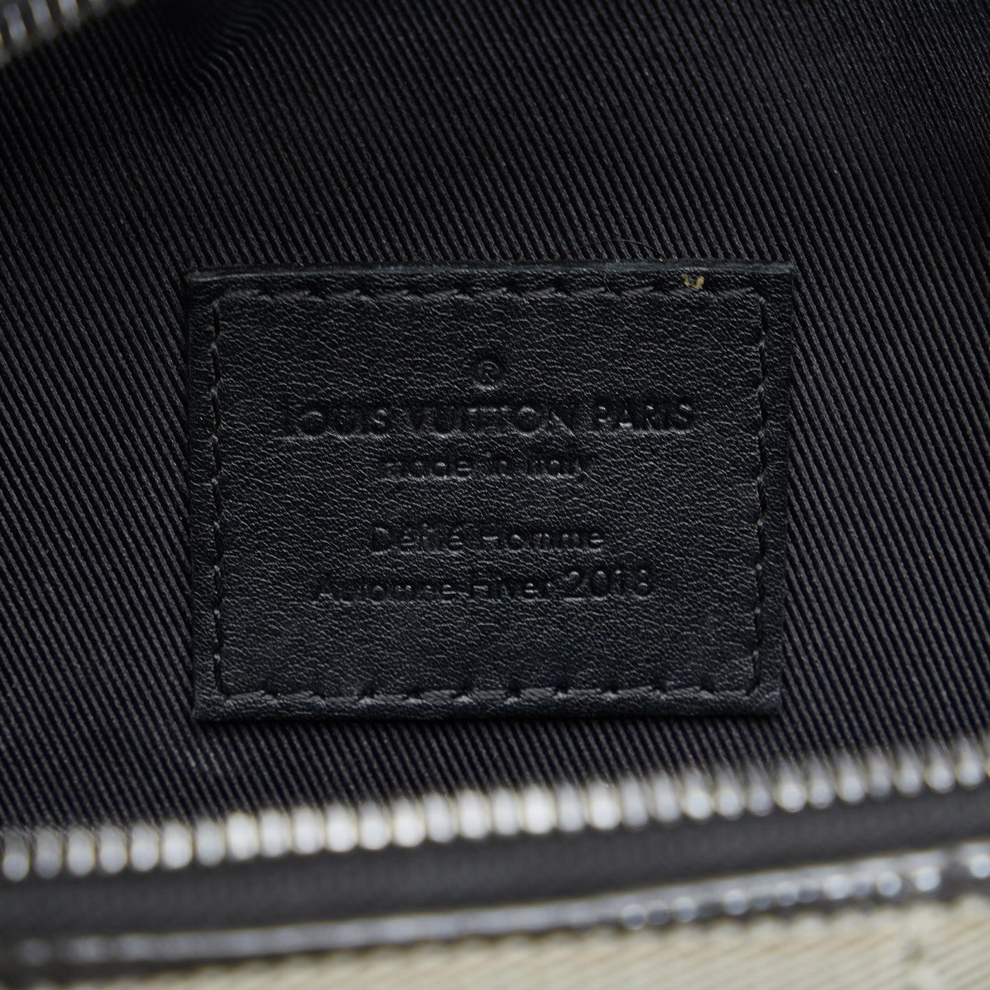 Louis Vuitton Monogram Eclipse Glaze Messenger (SHG-2Mtop6)