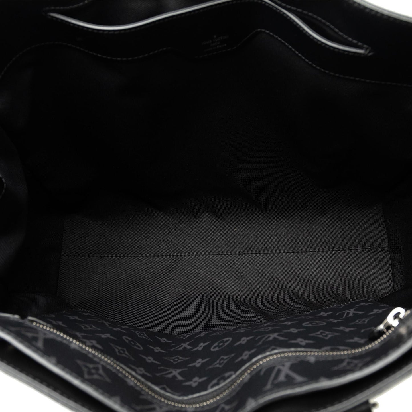 Louis Vuitton Monogram Eclipse Grand Sac Tote (SHG-PISBep)