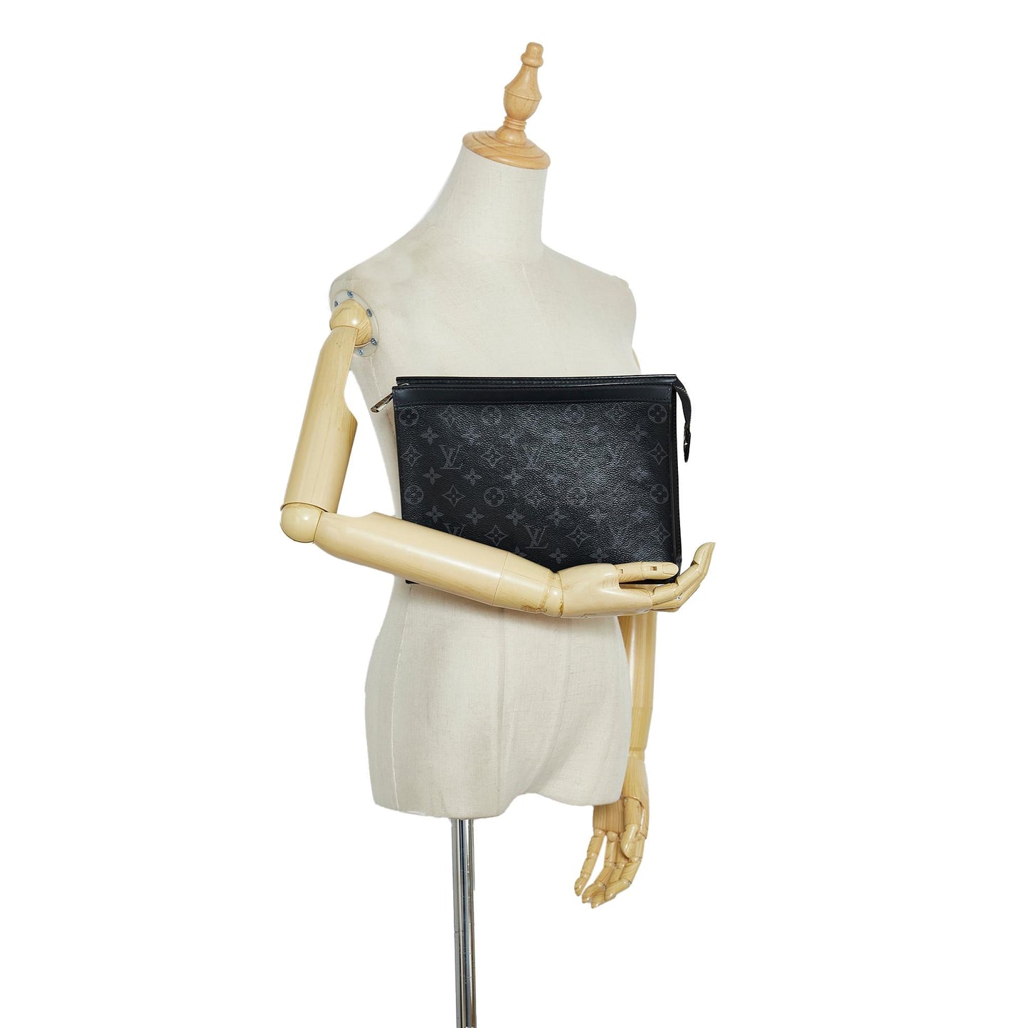 Louis Vuitton Monogram Eclipse Pochette Voyage MM (SHG-s1vW8V)