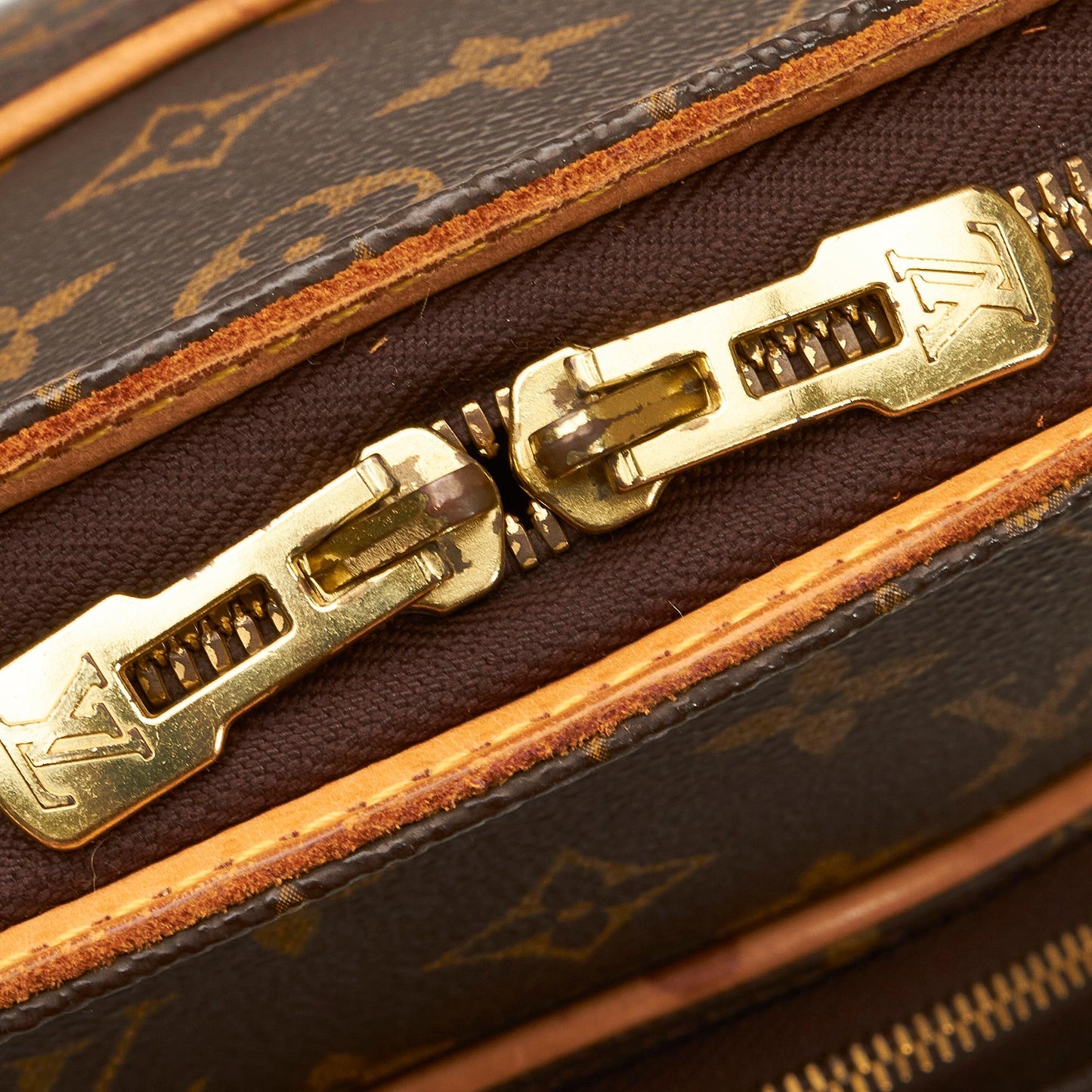 Louis Vuitton Monogram Ellipse GM Shopping Bag (SHG-V7MxmB)