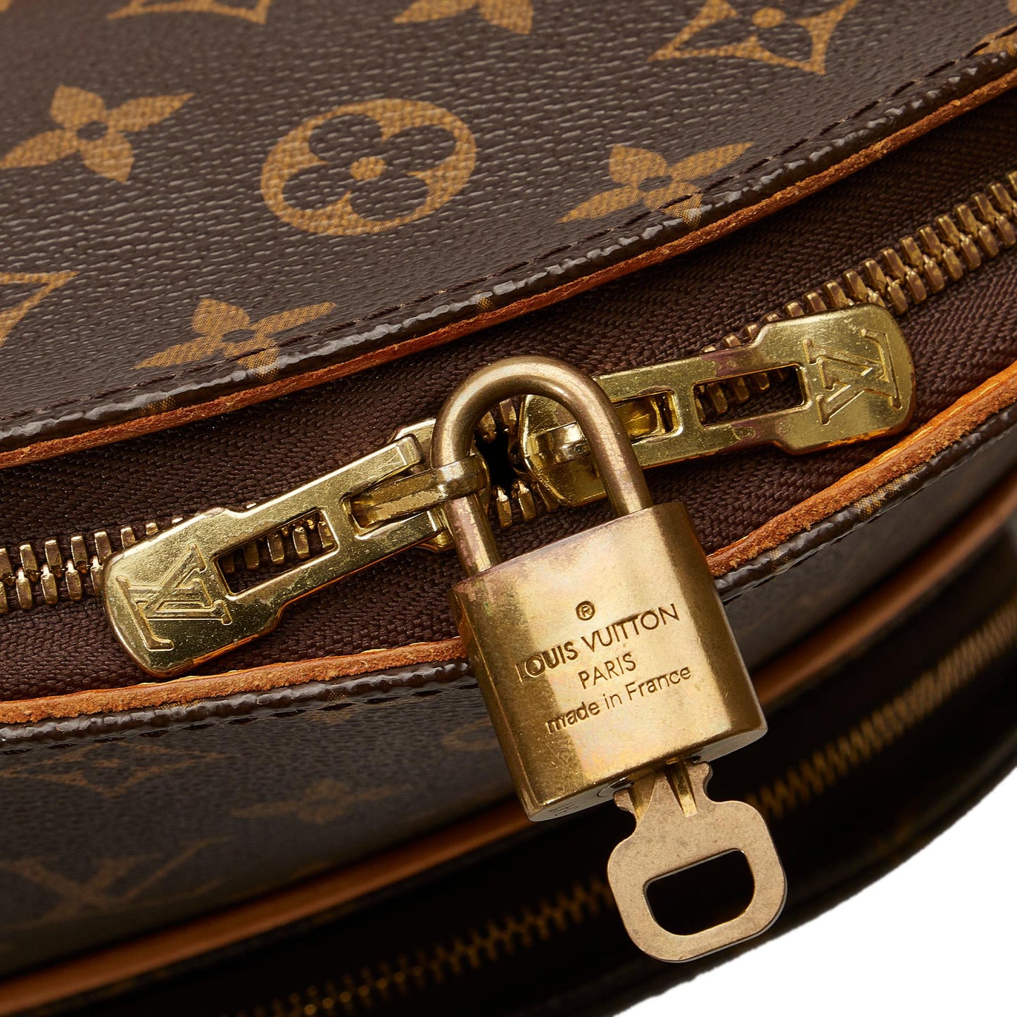 Louis Vuitton Monogram Ellipse GM (SHG-DJXKtO)