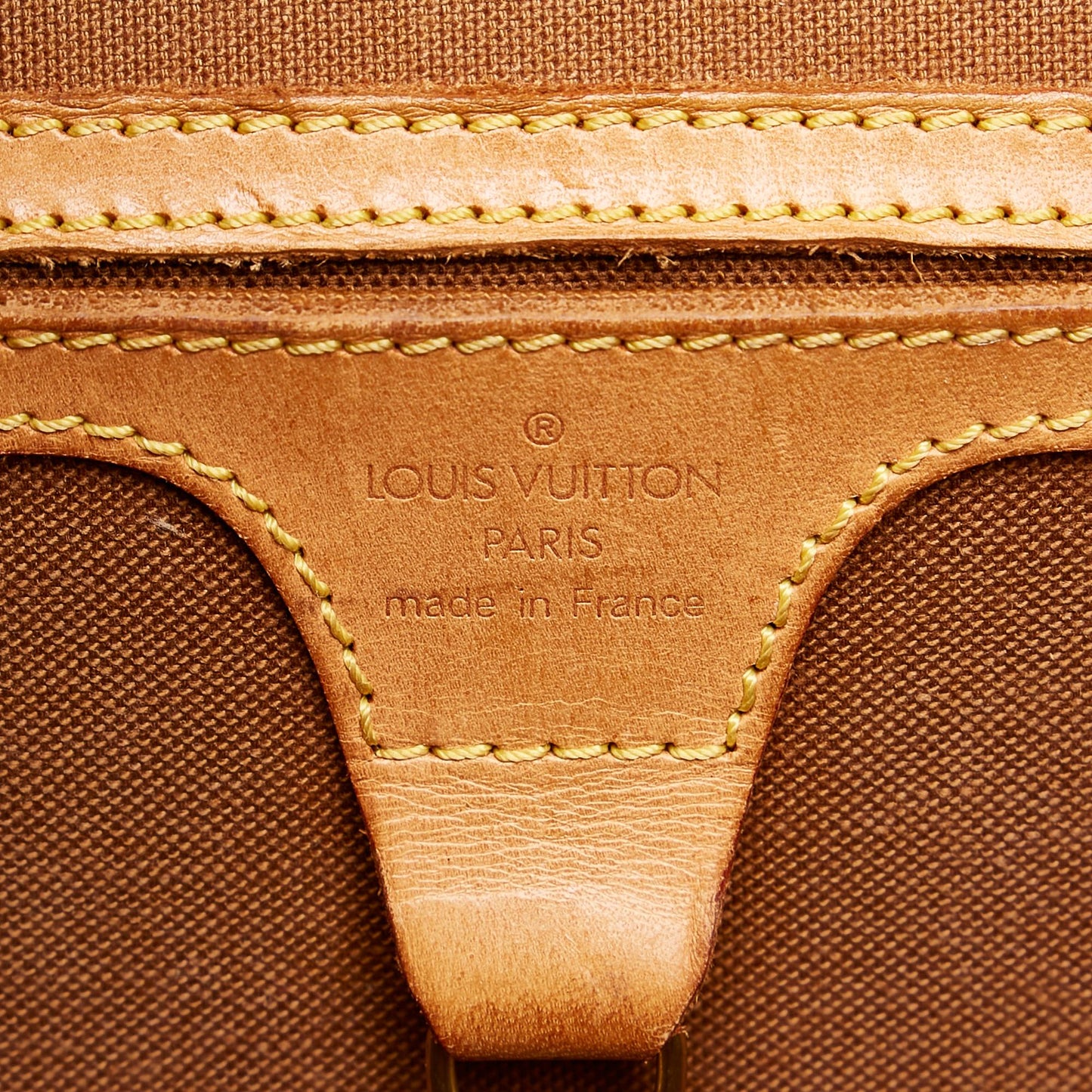 Louis Vuitton Monogram Ellipse PM (SHG-30887)