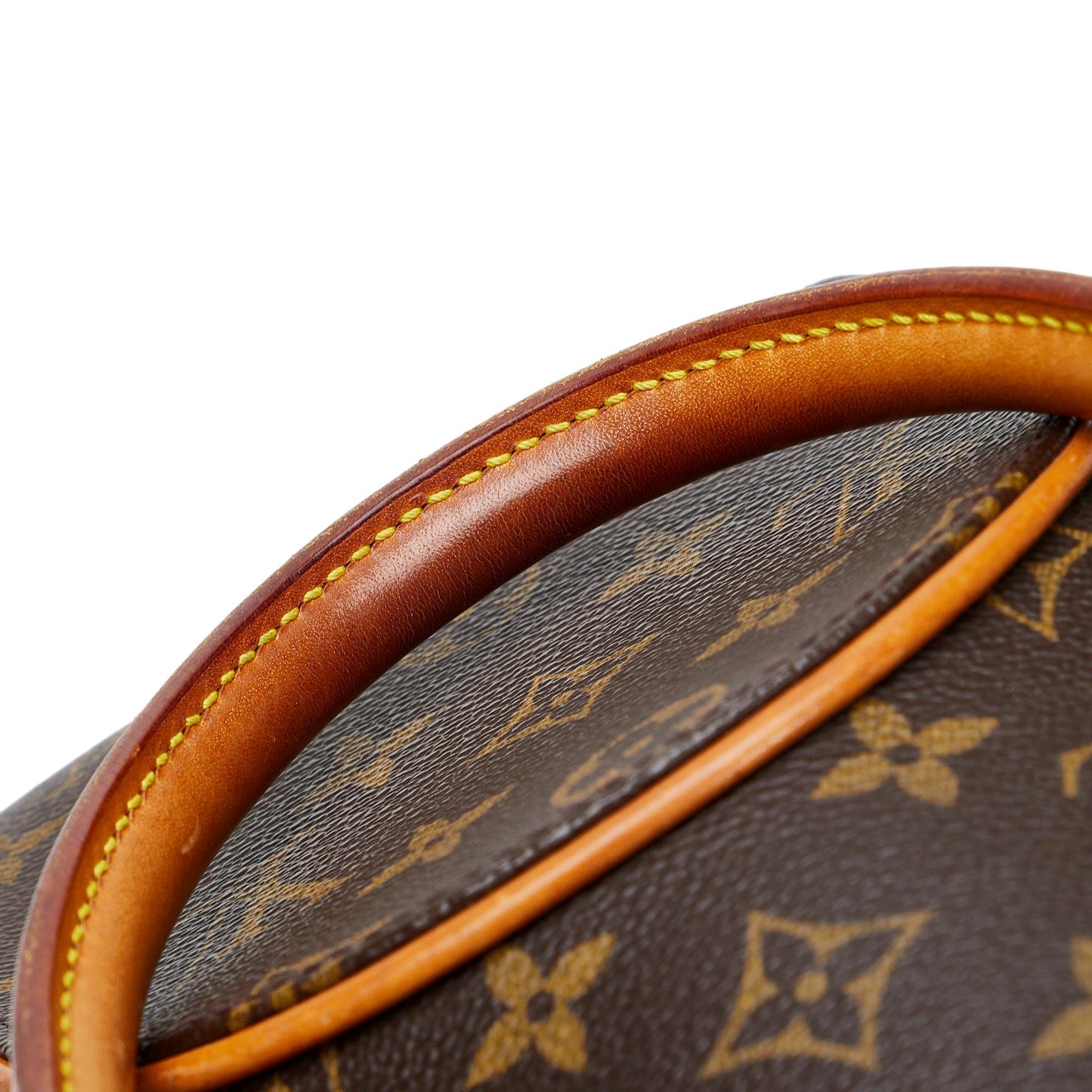Louis Vuitton Monogram Ellipse PM (SHG-eQdS2h)