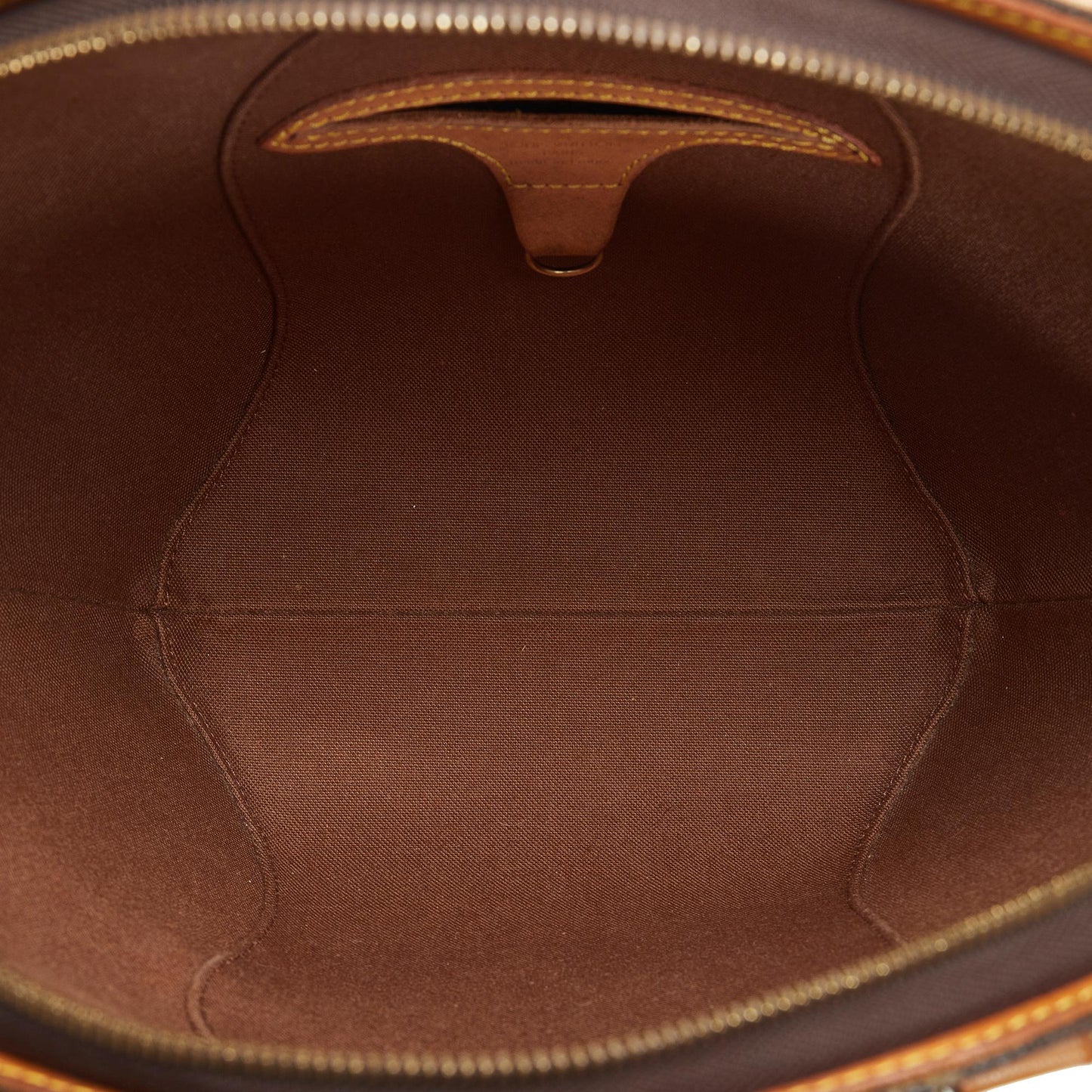 Louis Vuitton Monogram Ellipse PM (SHG-N9nqTk)
