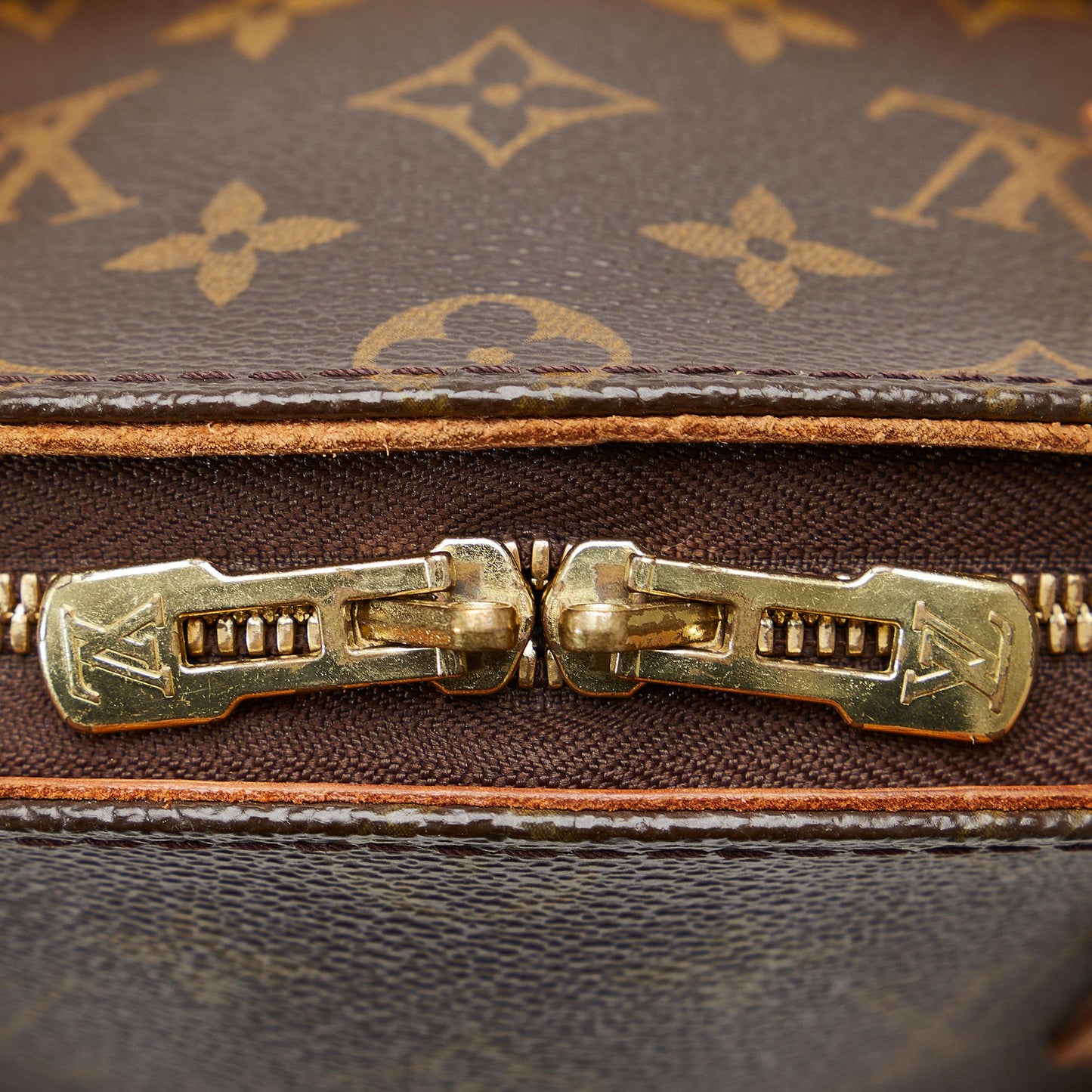 Louis Vuitton Monogram Ellipse PM (SHG-J1JDTC)