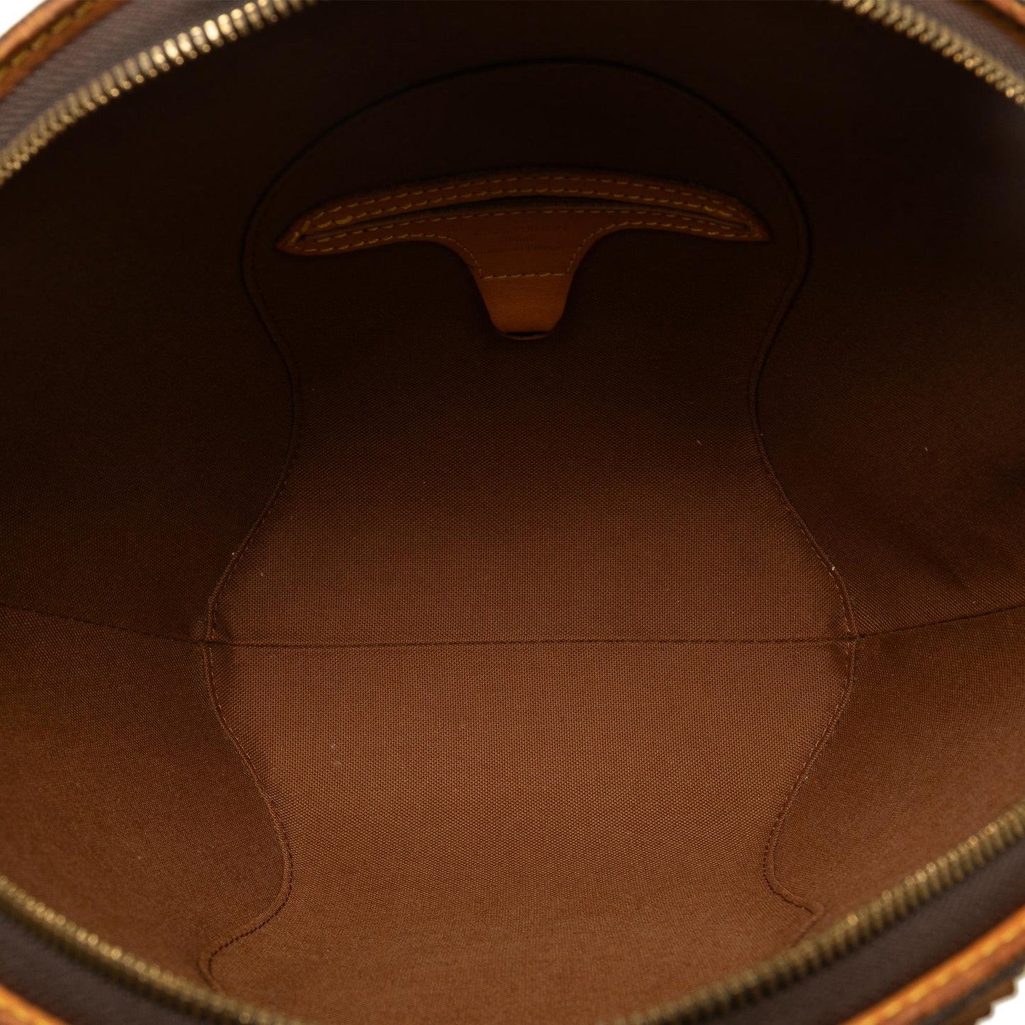 Louis Vuitton Monogram Ellipse PM (SHG-bps6FW)