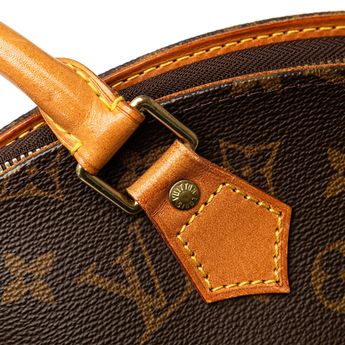 Louis Vuitton Monogram Ellipse PM (SHG-JfWQZk)