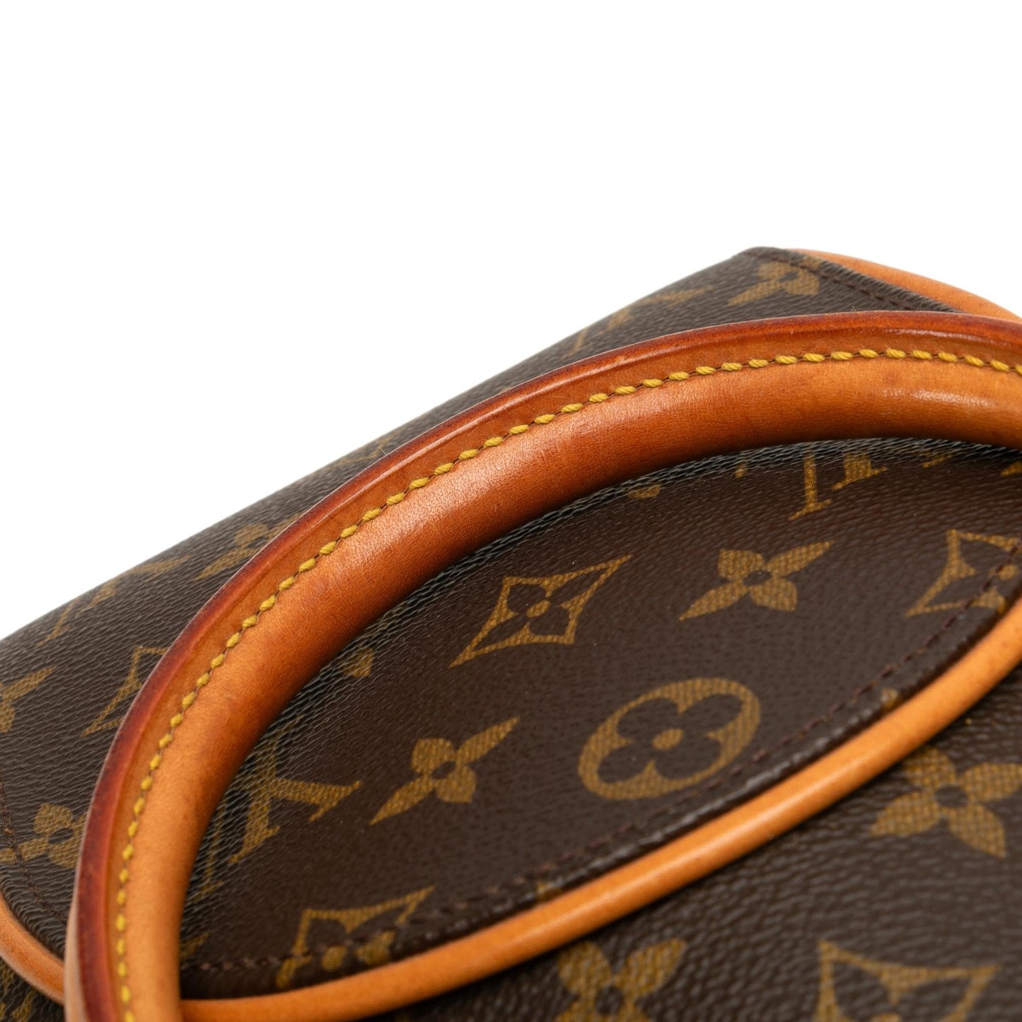 Louis Vuitton Monogram Ellipse PM (SHG-A9Ex9f)
