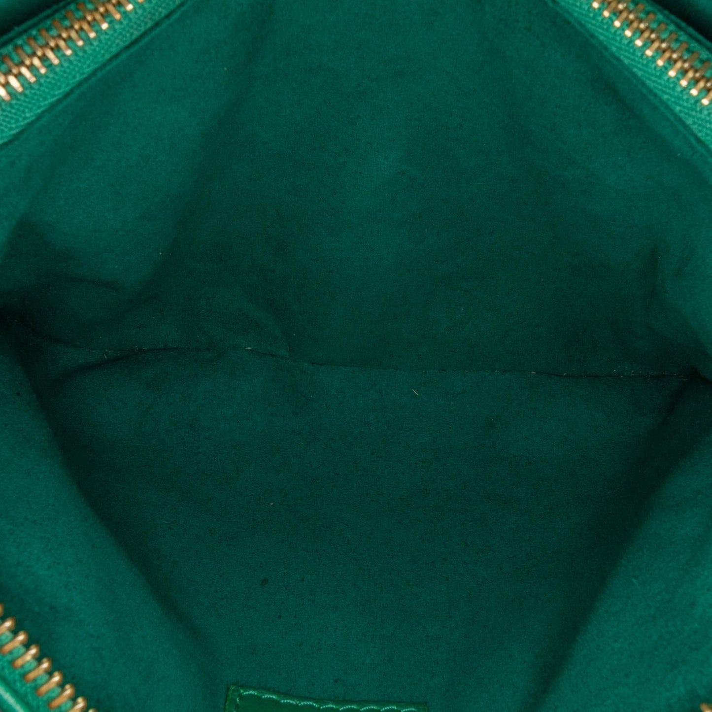 Louis Vuitton Monogram Embossed Coussin BB (SHG-p85ENn)