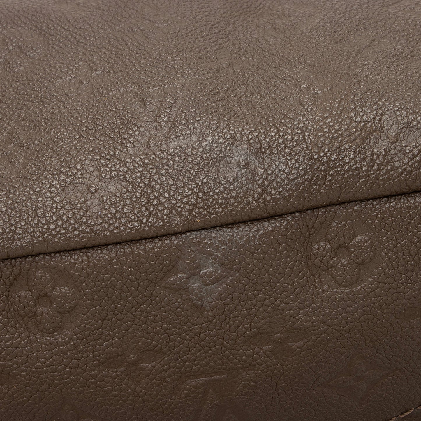 Louis Vuitton Monogram Empreinte Artsy MM Shoulder Bag (SHF-61Y5Hs)
