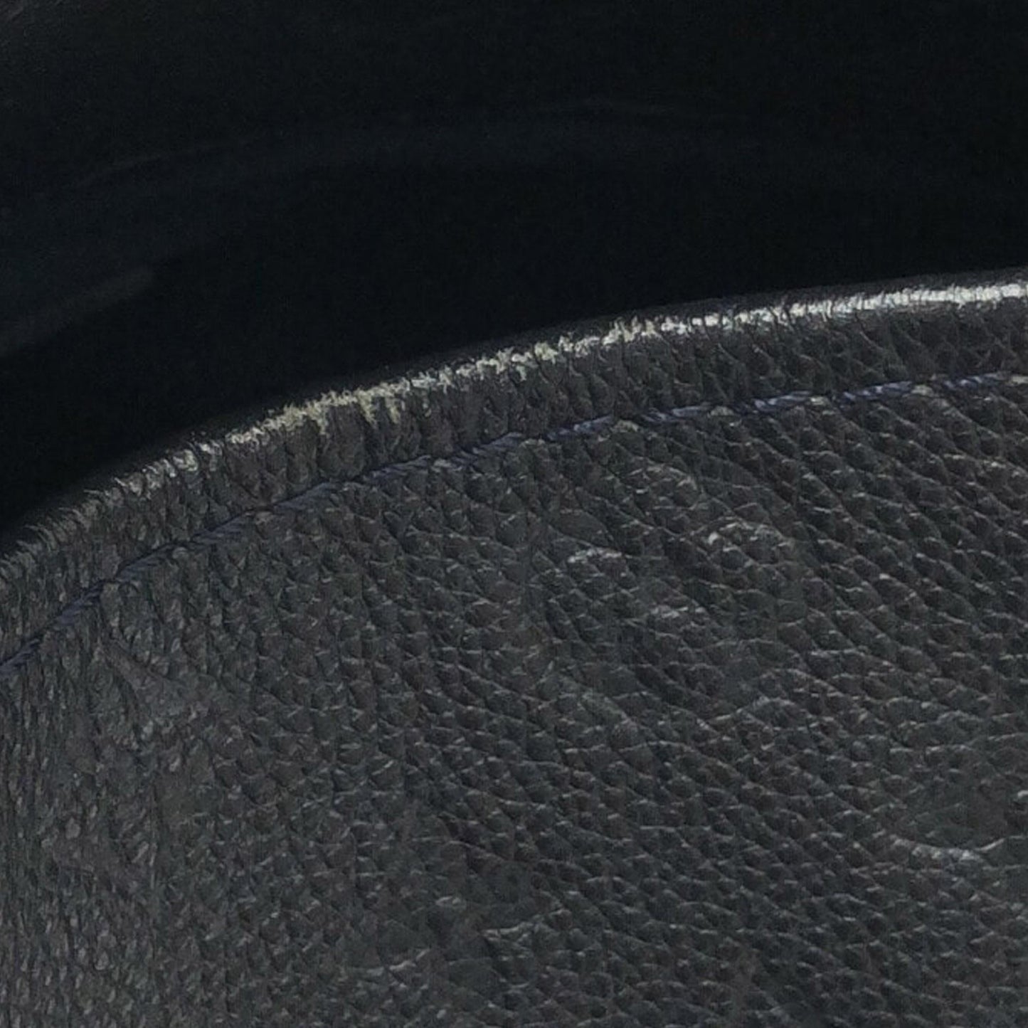 Louis Vuitton Monogram Empreinte Artsy MM (SHG-IpFUbD)