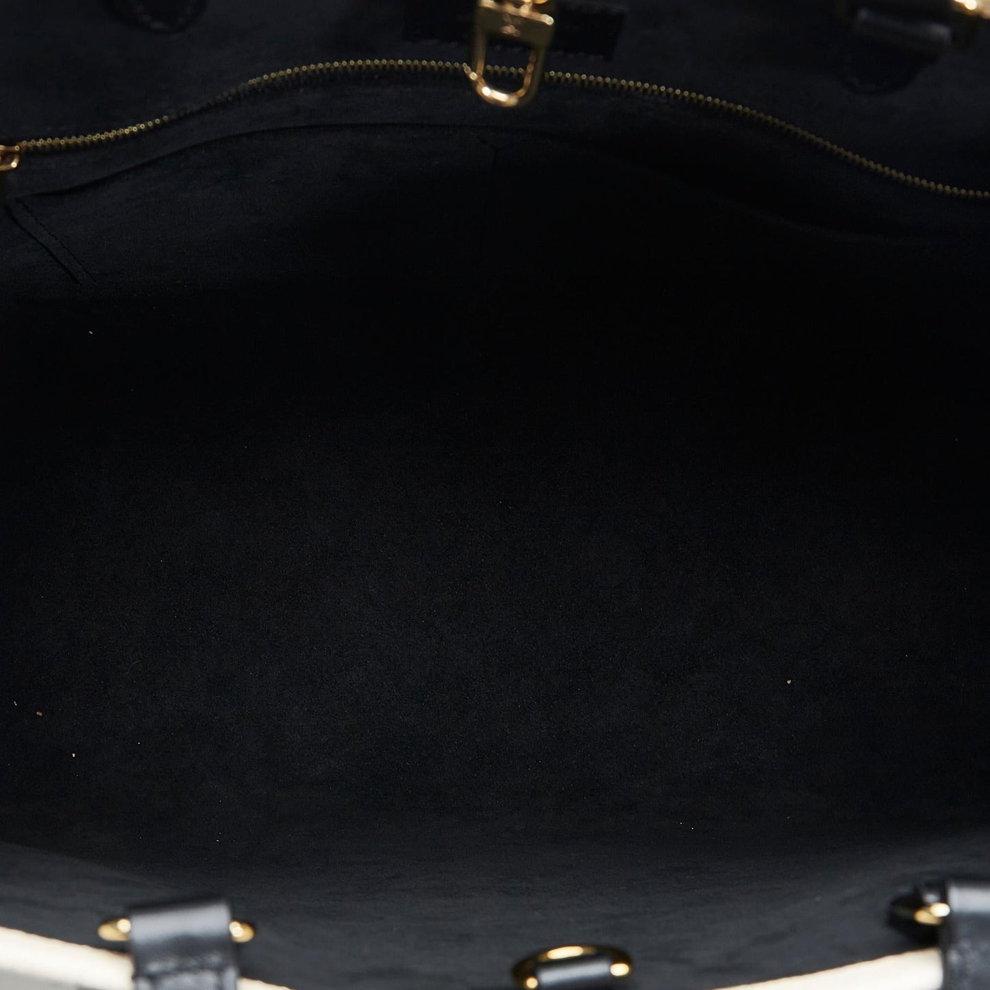 Louis Vuitton Monogram Empreinte Broderie OnTheGo (SHG-vkuBtI)