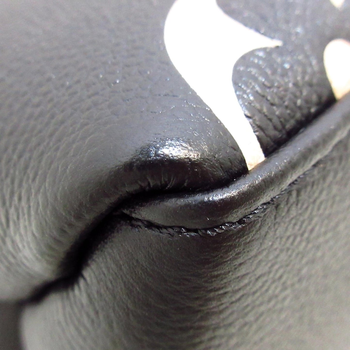 Louis Vuitton Monogram Empreinte Giant Palais (SHG-EQ6FQb)