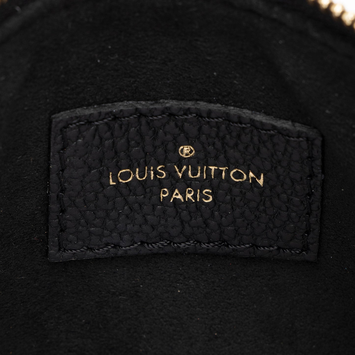 Louis Vuitton Monogram Empreinte Loop Pochette (SHF-AGZs0b)