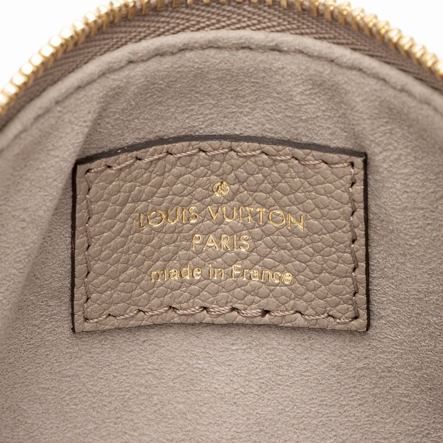 Louis Vuitton Monogram Empreinte Loop Pochette (SHF-6SH4z3)