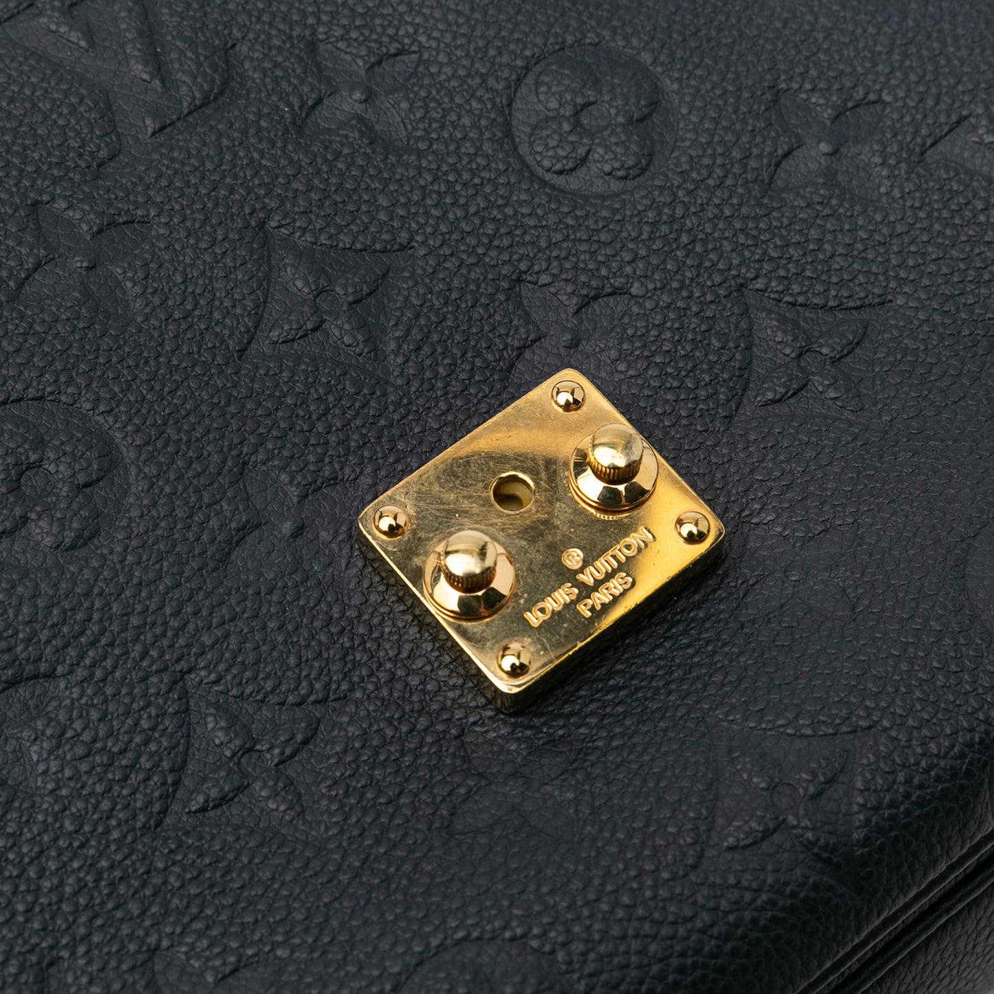 Louis Vuitton Monogram Empreinte Pochette Metis (SHG-QmrRjo)