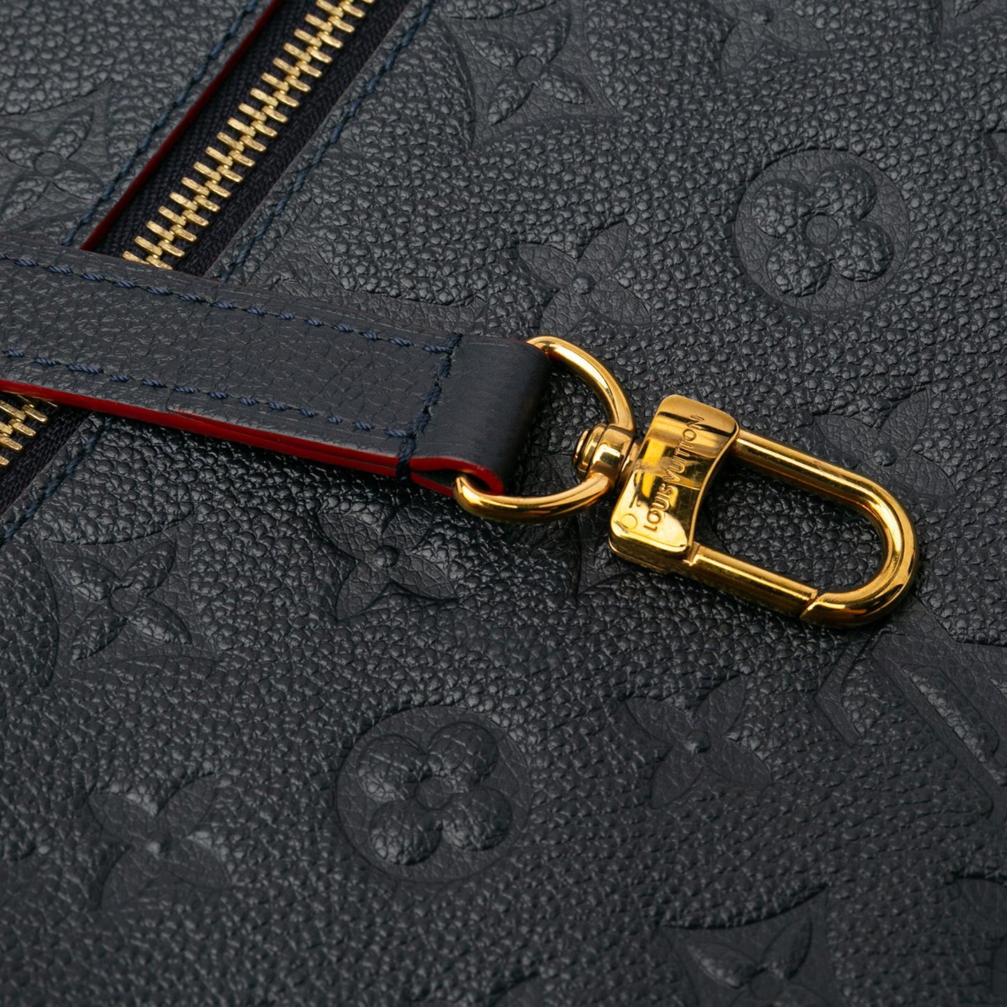 Louis Vuitton Monogram Empreinte Pochette Metis (SHG-QmrRjo)