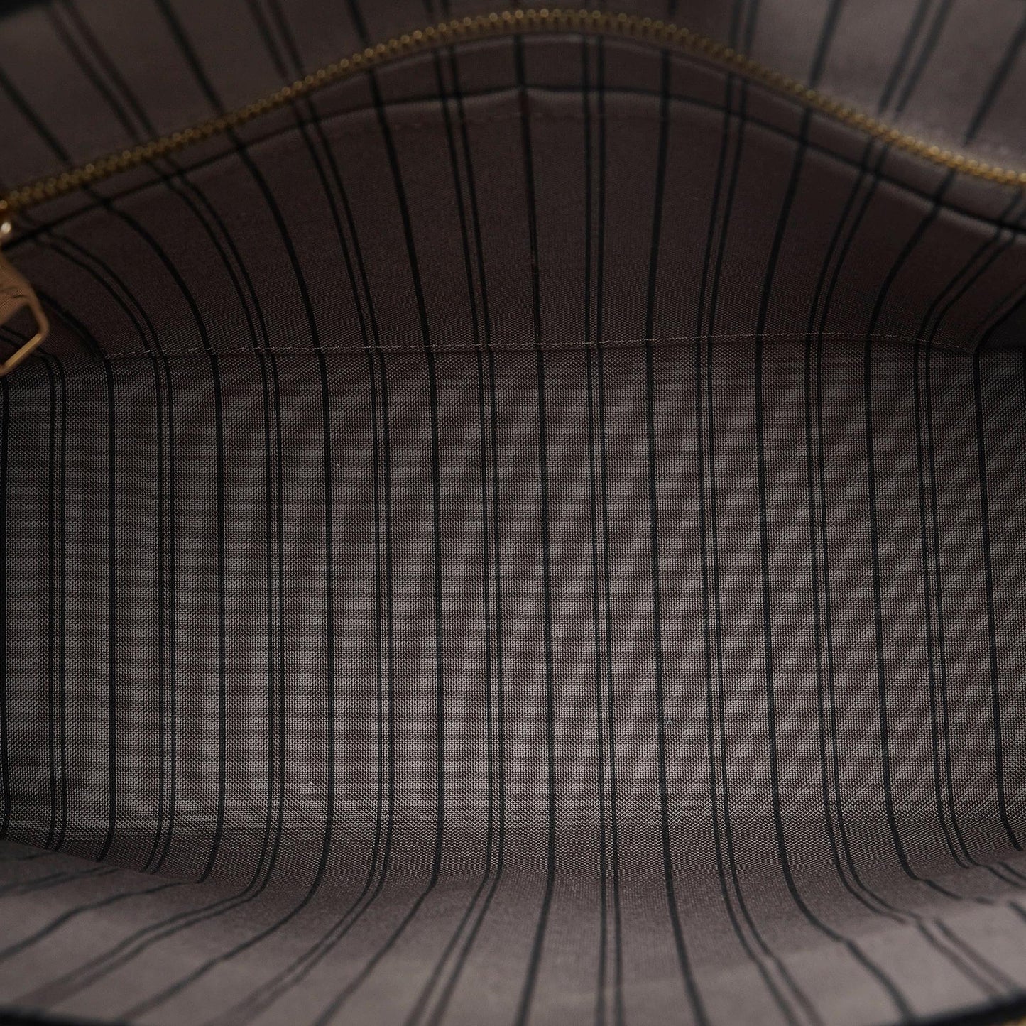 Louis Vuitton Monogram Empreinte Pont Neuf MM (SHG-wvR5wa)