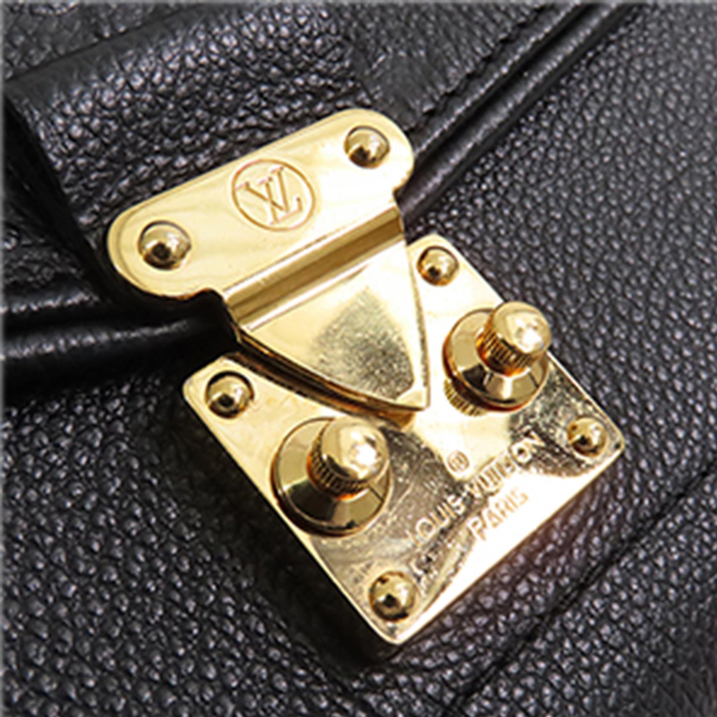 Louis Vuitton Monogram Empreinte Saint Germain PM (SHG-UYDFOv)