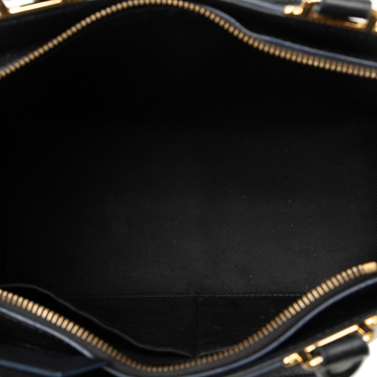 Louis Vuitton Monogram Empreinte Sully PM (SHG-BxTTeO)