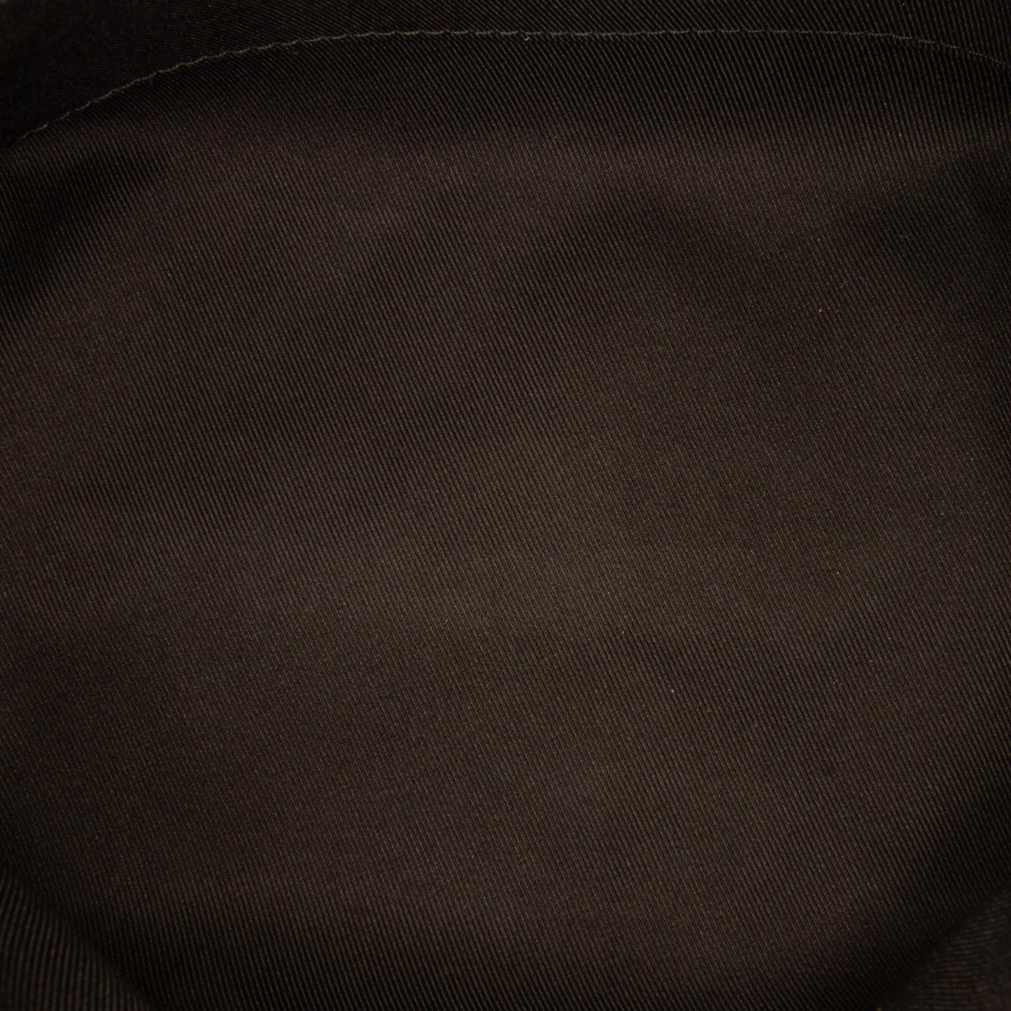 Louis Vuitton Monogram Empreinte Triangle (SHG-N0nuIO)