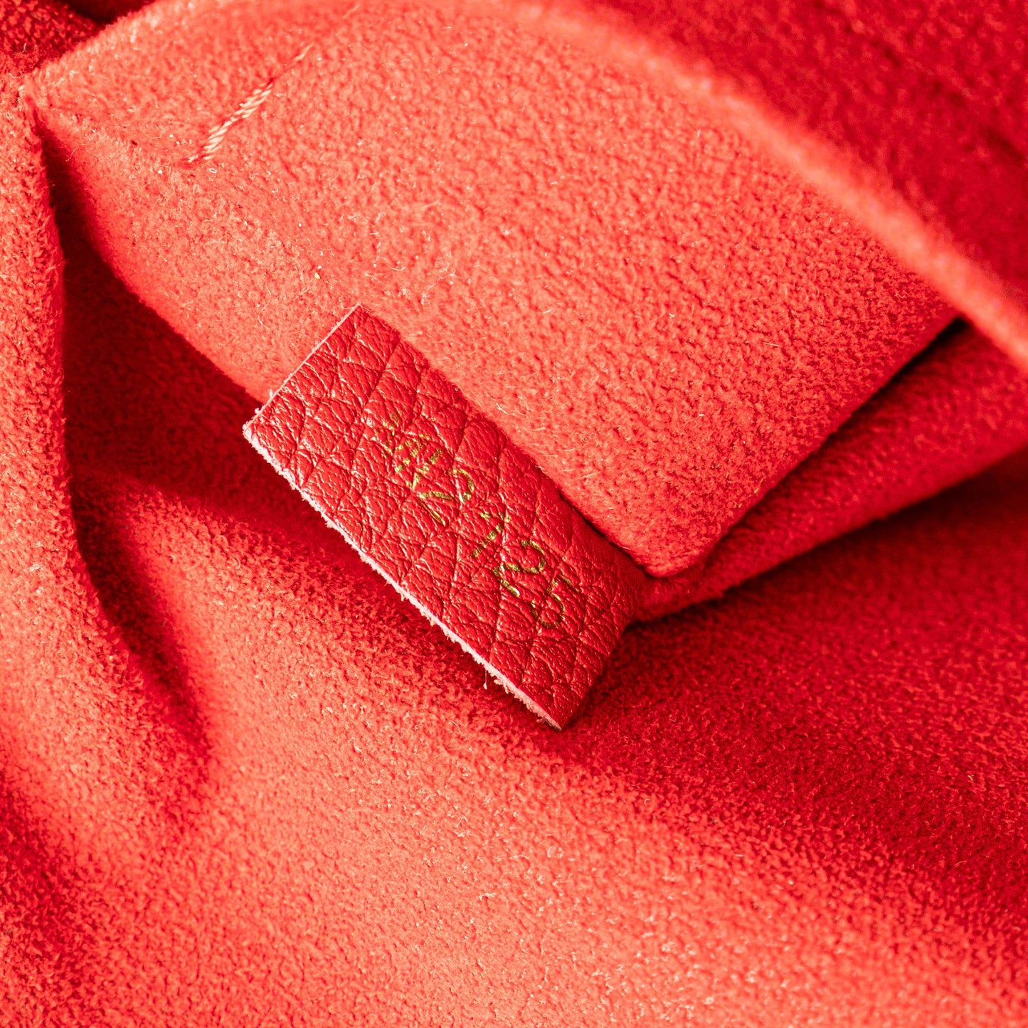 Louis Vuitton Monogram Estrela MM