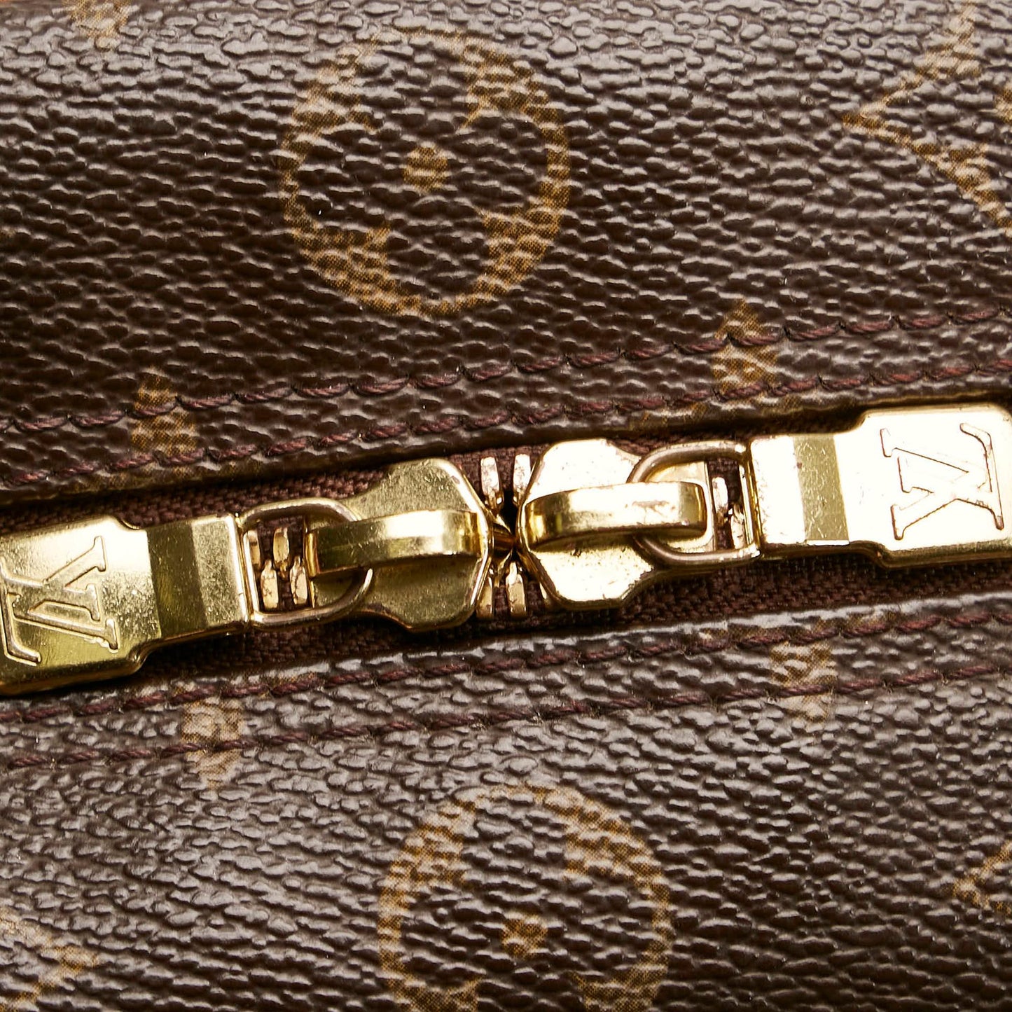 Louis Vuitton Monogram Excentri-Cite (SHG-30509)