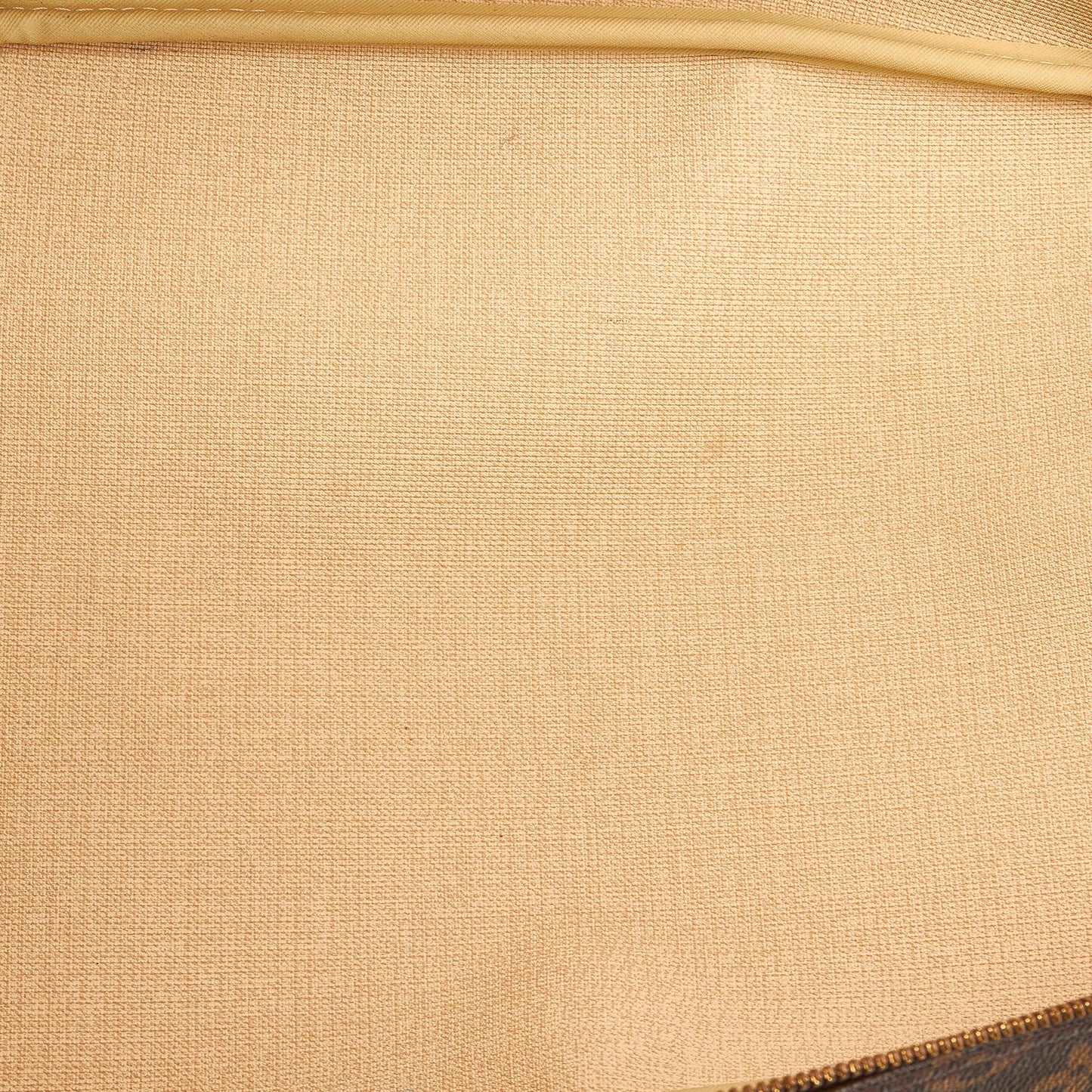 Louis Vuitton Monogram Excursion (SHG-28720)