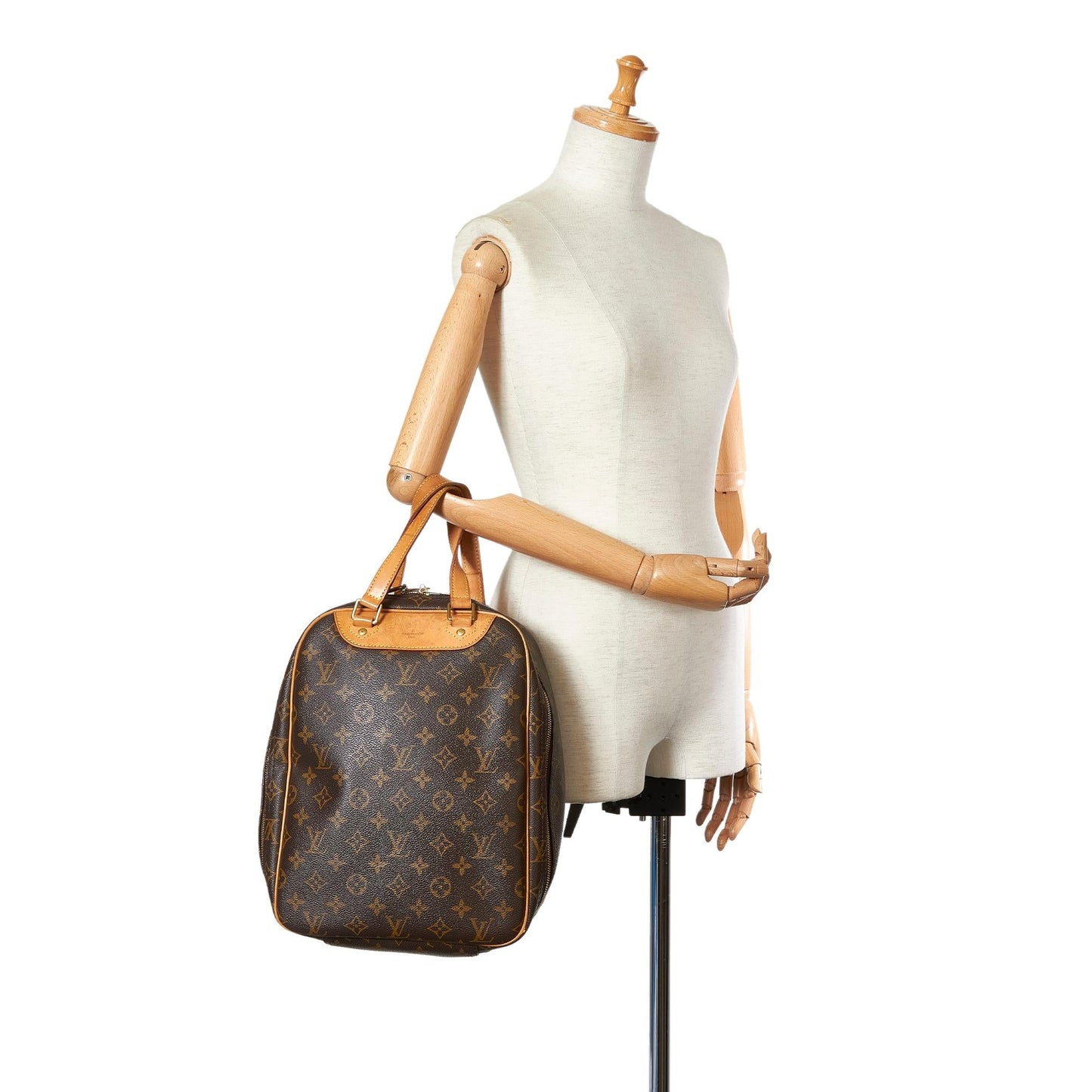 Louis Vuitton Monogram Excursion (SHG-33873)