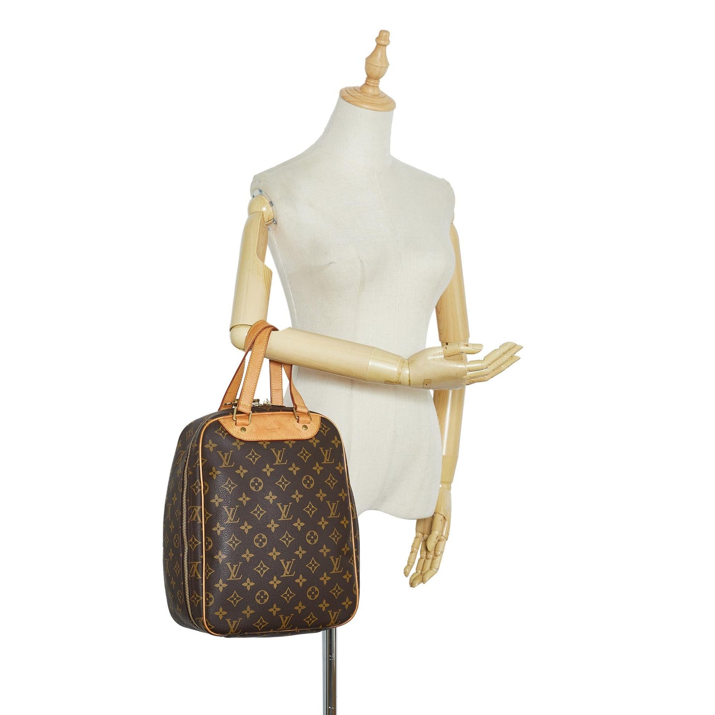 Louis Vuitton Monogram Excursion (SHG-OnImU5)