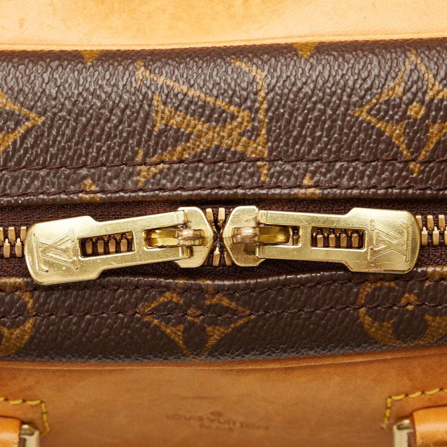 Louis Vuitton Monogram Excursion (SHG-RUV3YK)