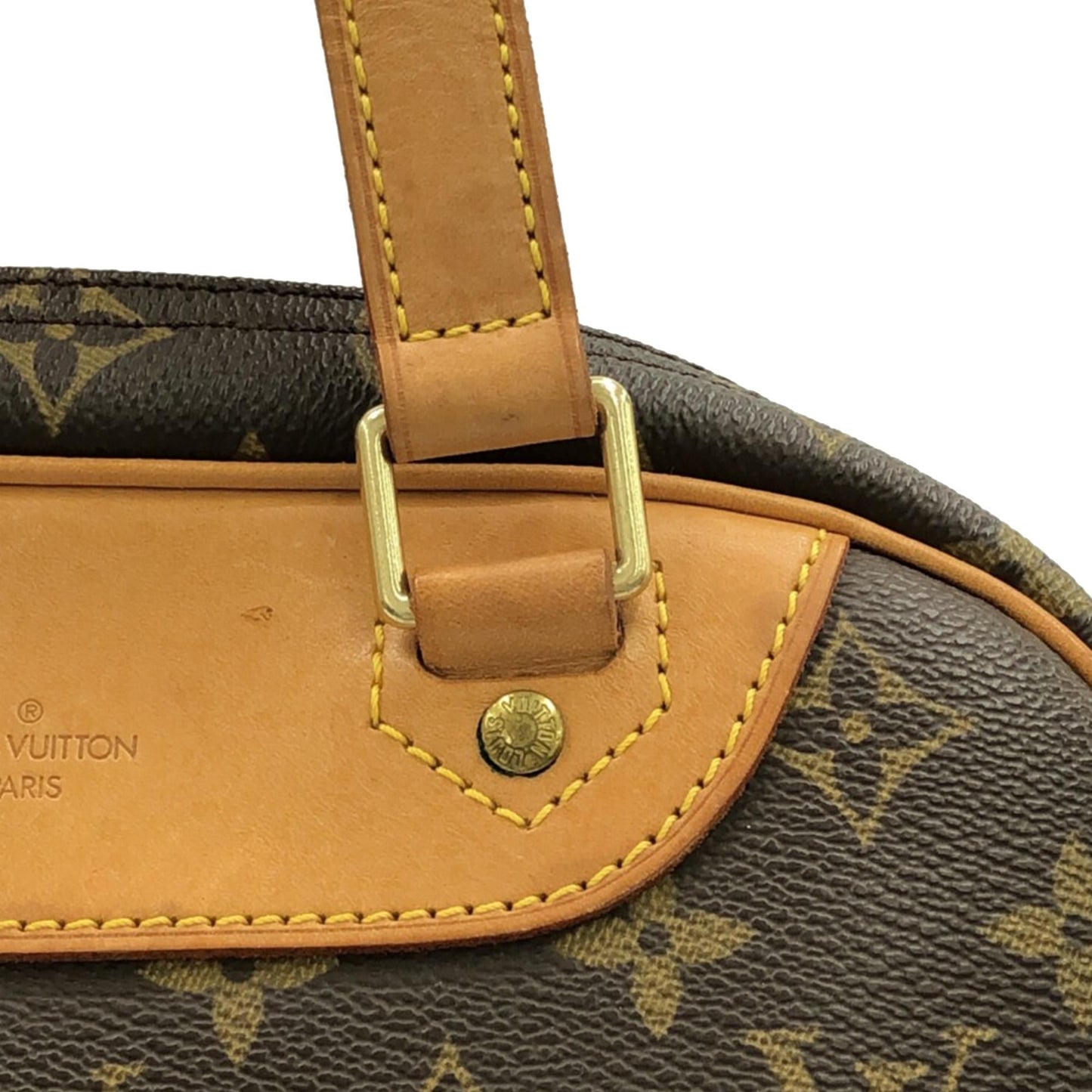 Louis Vuitton Monogram Excursion (SHG-feiGd4)