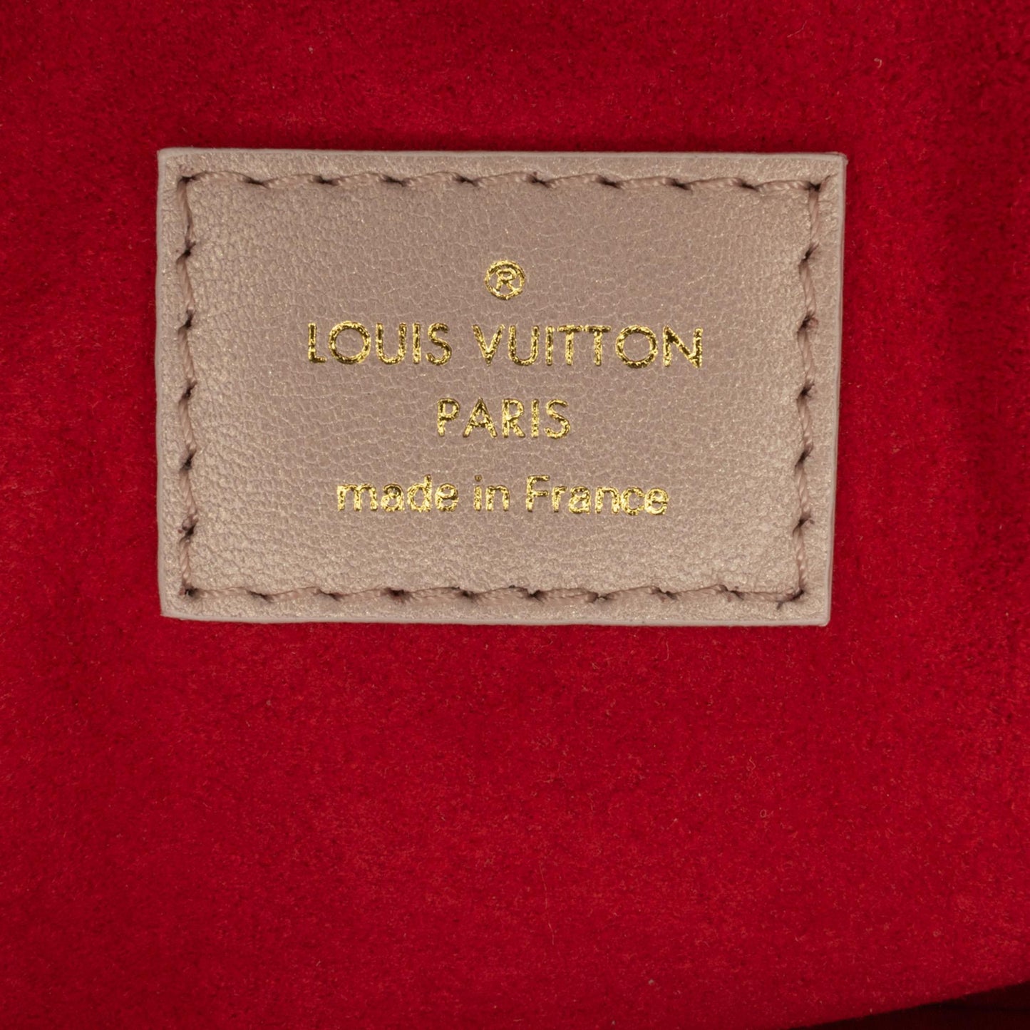 Louis Vuitton Monogram Fall In Love Coussin PM (SHG-5C5qm1)