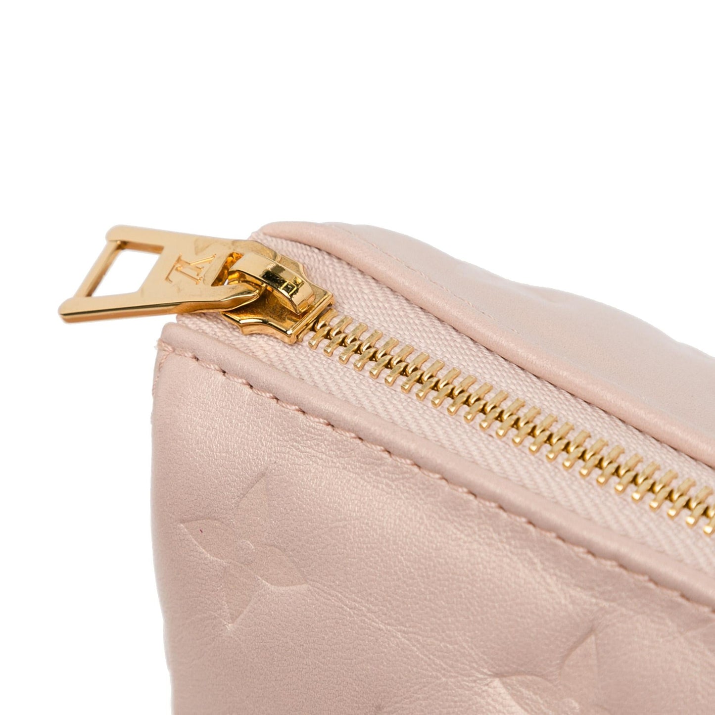 Louis Vuitton Monogram Fall In Love Coussin PM (SHG-5C5qm1)
