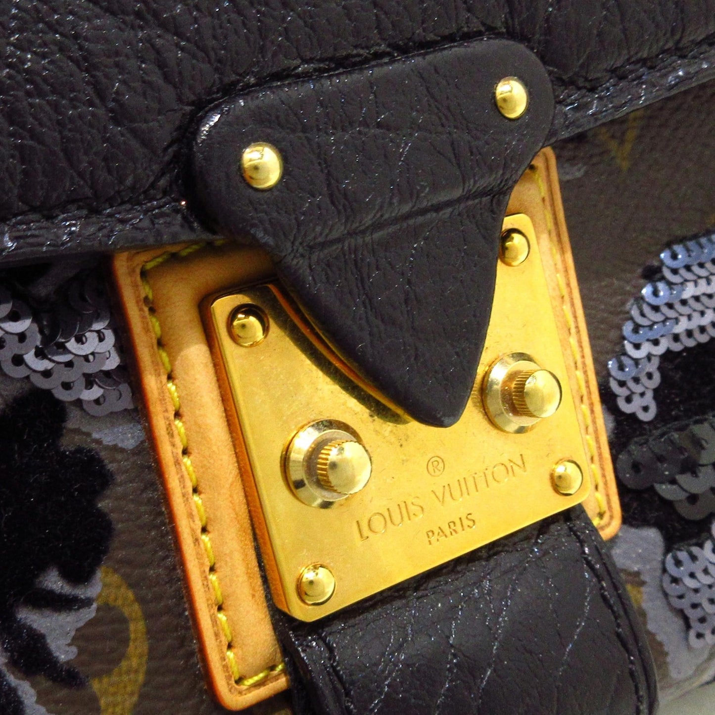 Louis Vuitton Monogram Fleur de Jais Carrousel (SHG-Aae9Dx)