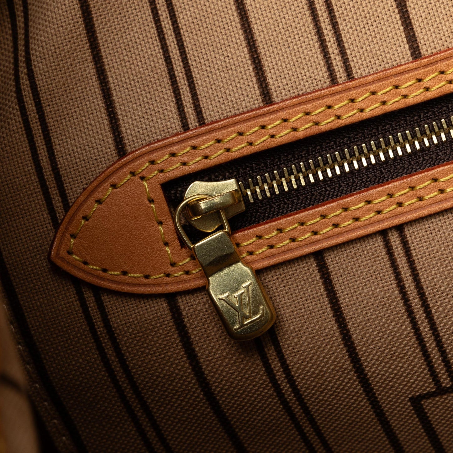 Louis Vuitton Monogram Game On Neverfull MM (SHG-vmvWDM)
