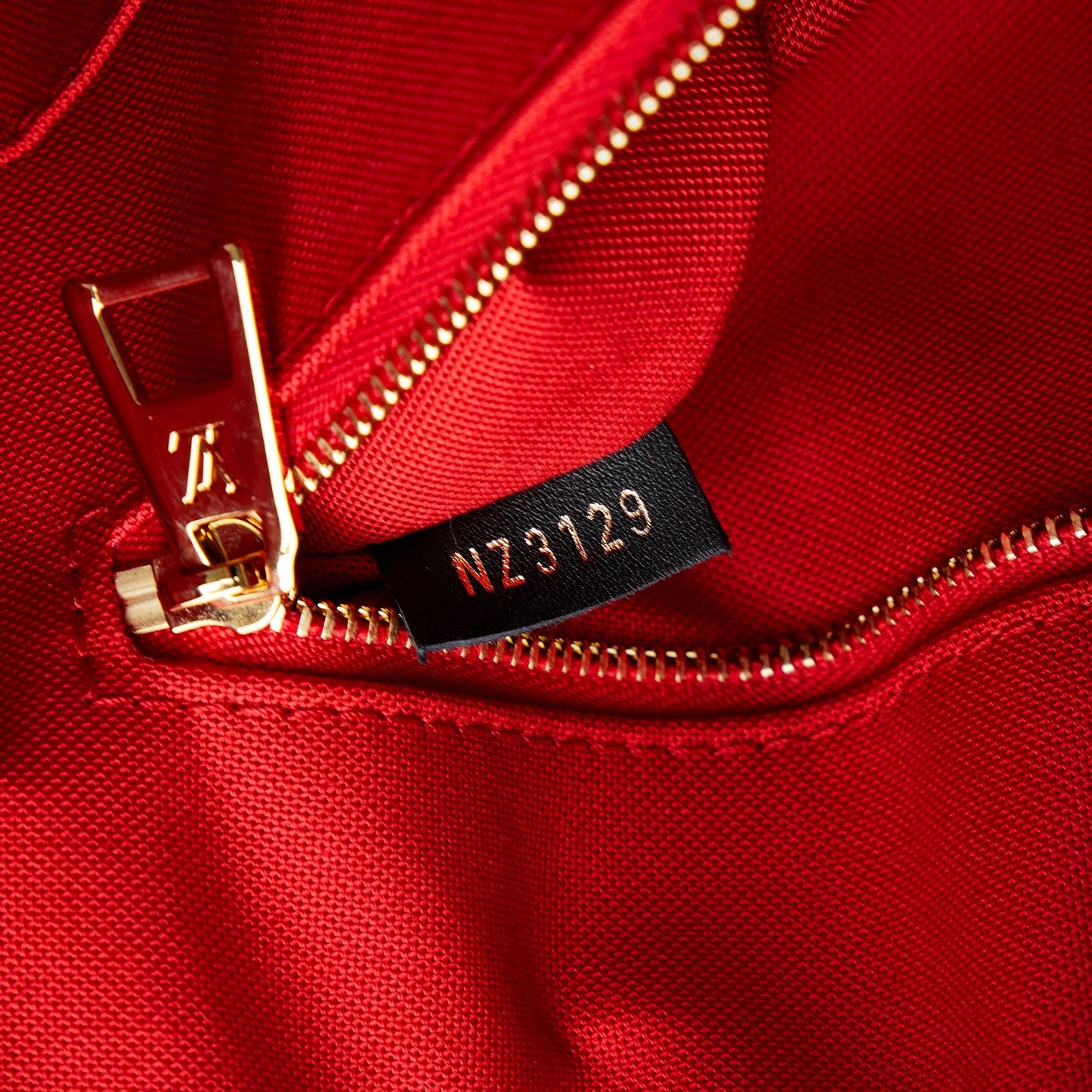 Louis Vuitton Monogram Giant Onthego GM (SHG-cYe7Md)