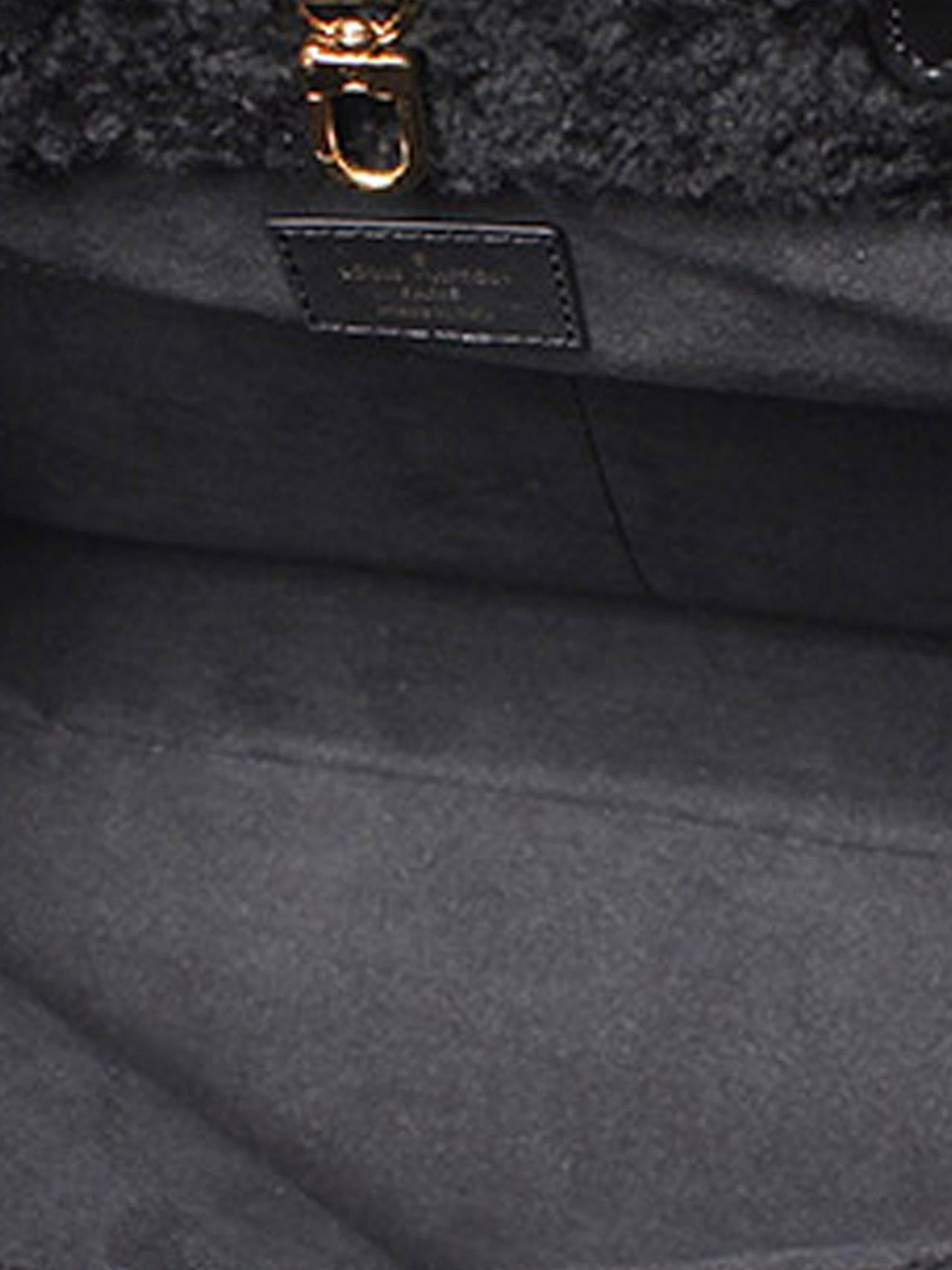 Louis Vuitton Monogram Giant Shearling Teddy Onthego GM (SHG-Zz4bpd)