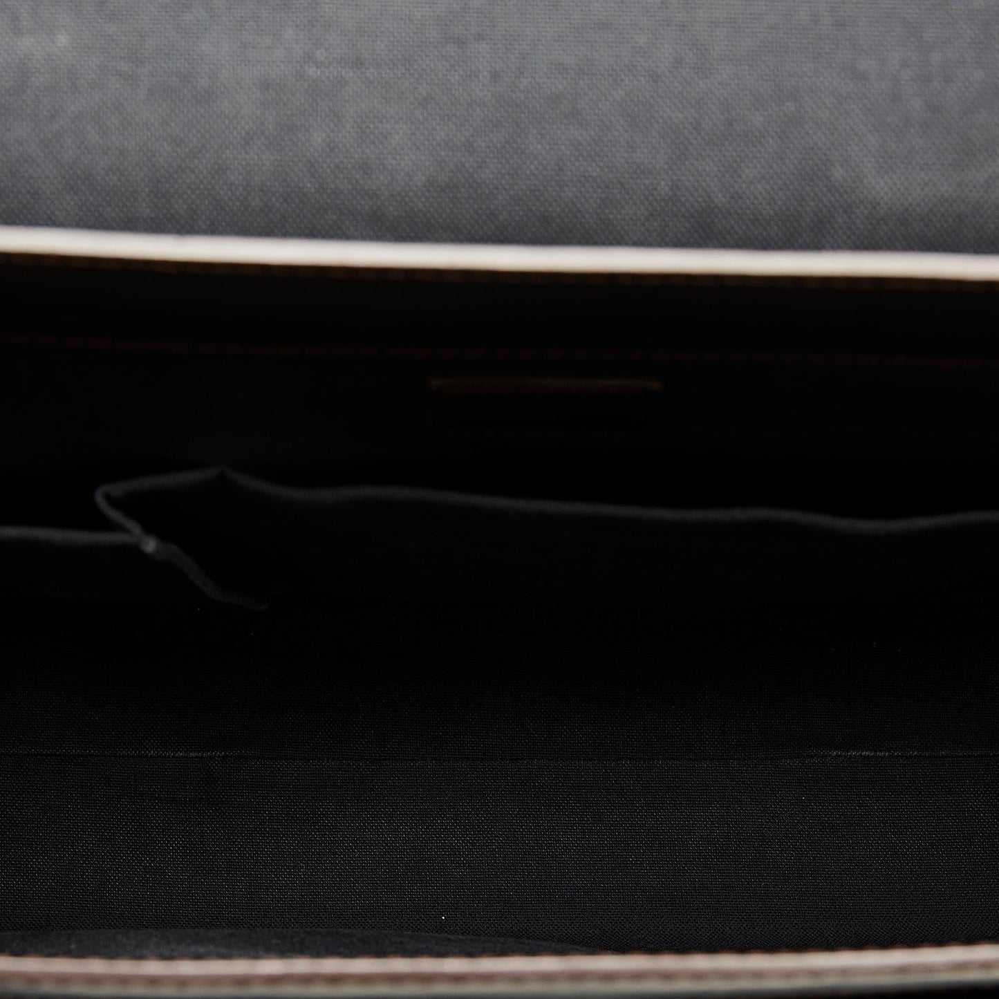Louis Vuitton Monogram Glace Fonzie (SHG-tc7QxY)