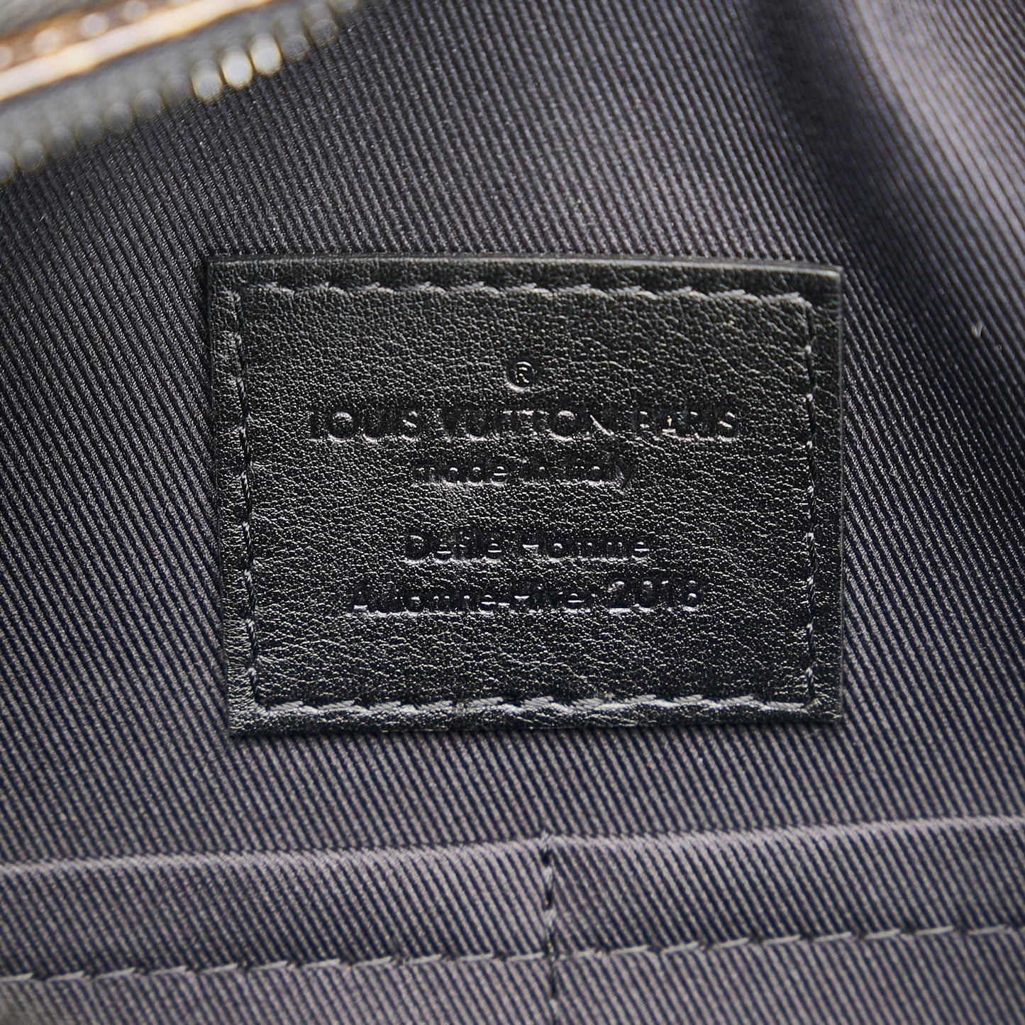 Louis Vuitton Monogram Glaze Messenger (SHG-5jZ5ha)