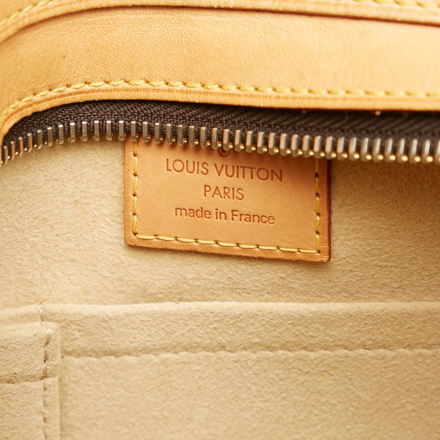 Louis Vuitton Monogram Hudson GM (SHG-33466)