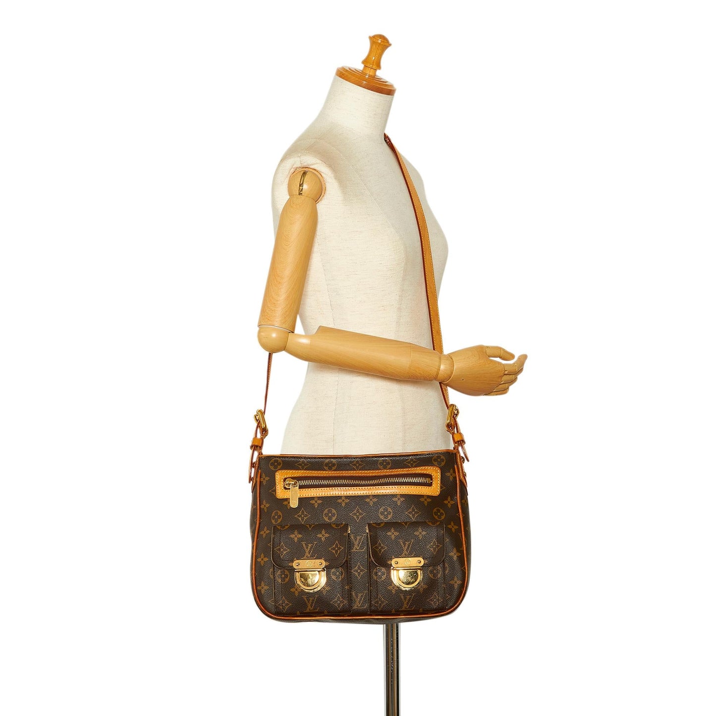 Louis Vuitton Monogram Hudson GM (SHG-YkSHkz)